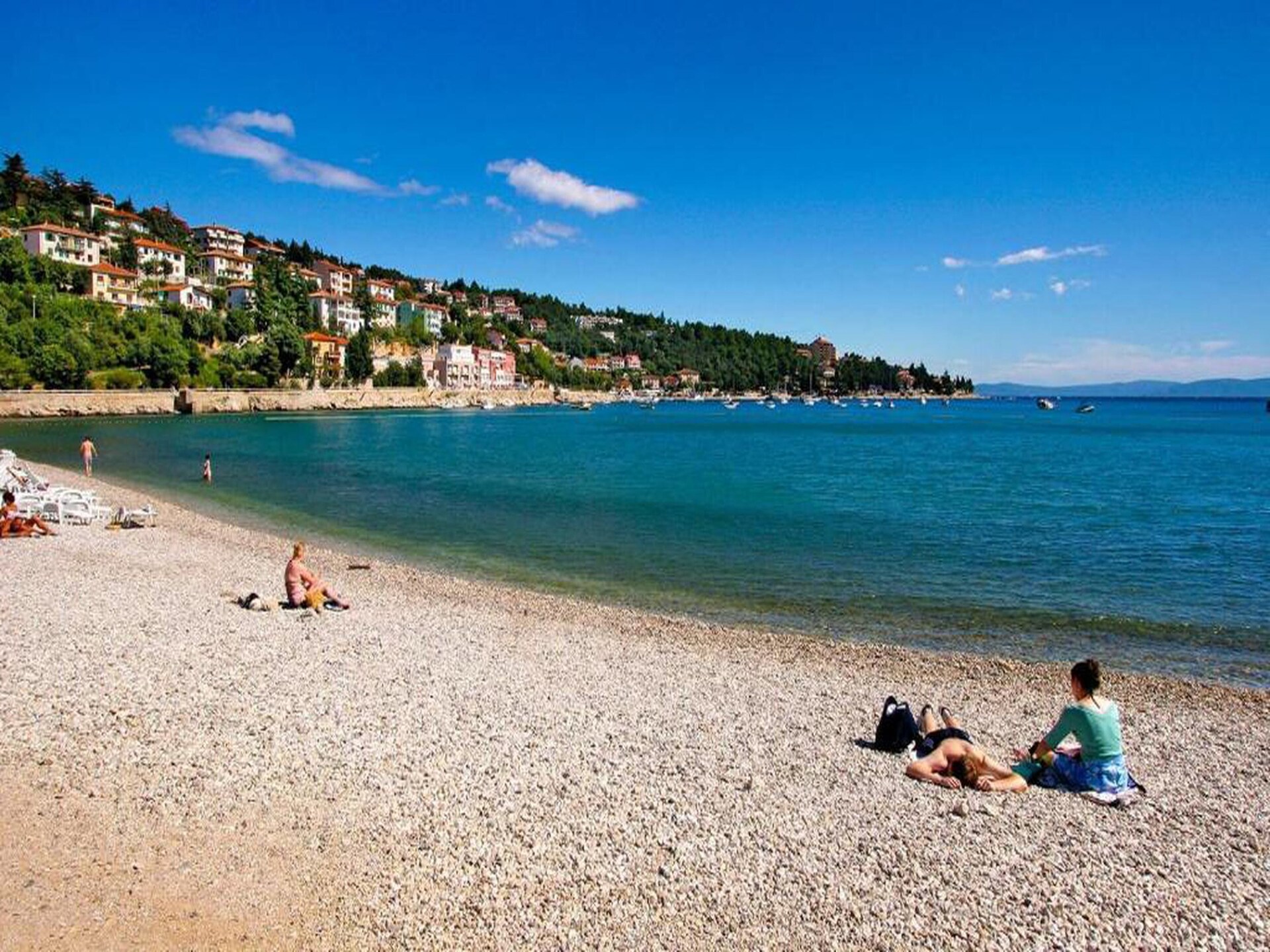 Stijlvol appartement met zeezicht in Rabac, 400m van het strand - foto 24