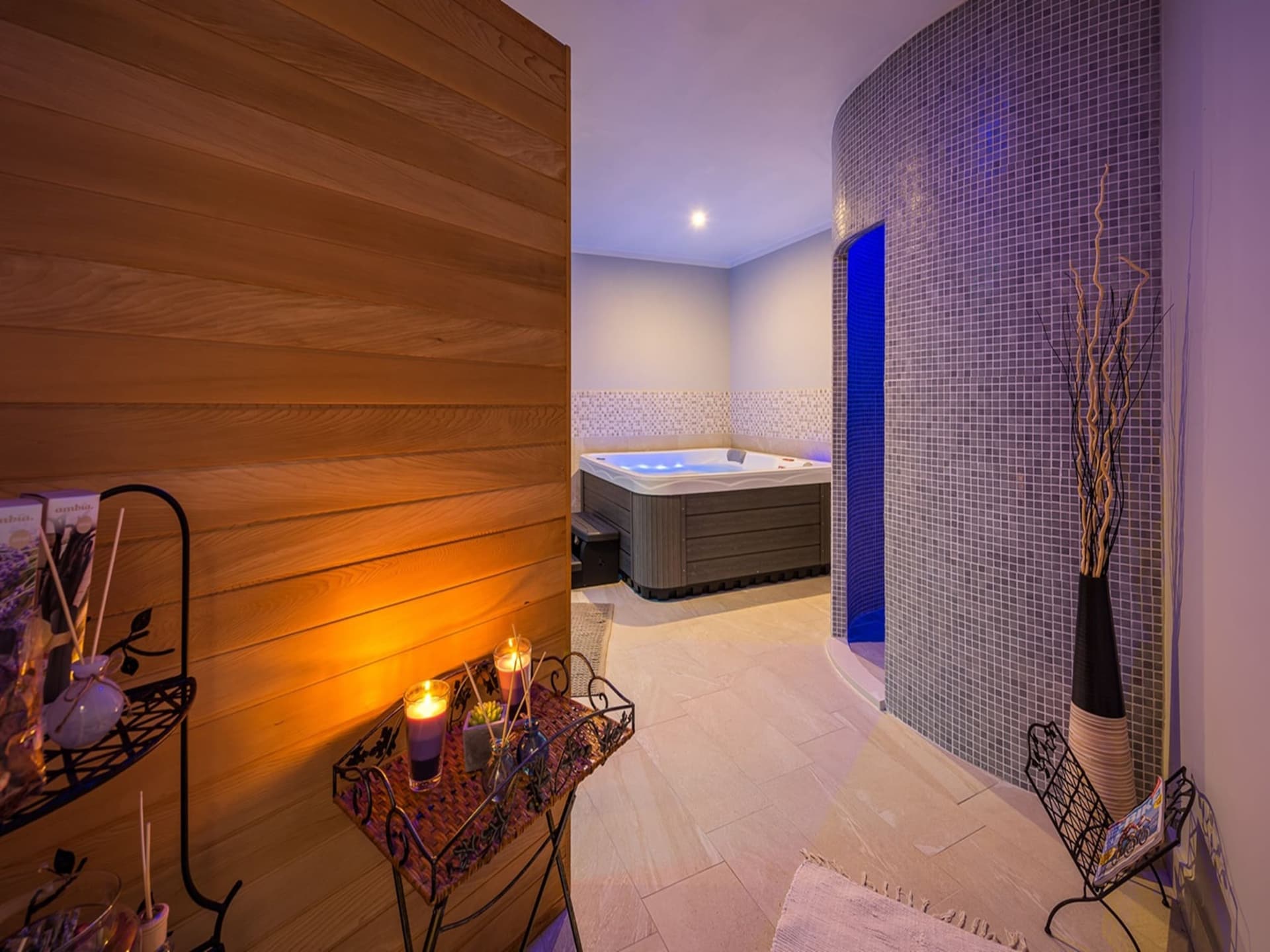 Luxe appartement in Drenje met gedeeld zwembad, sauna en jacuzzi - foto 20