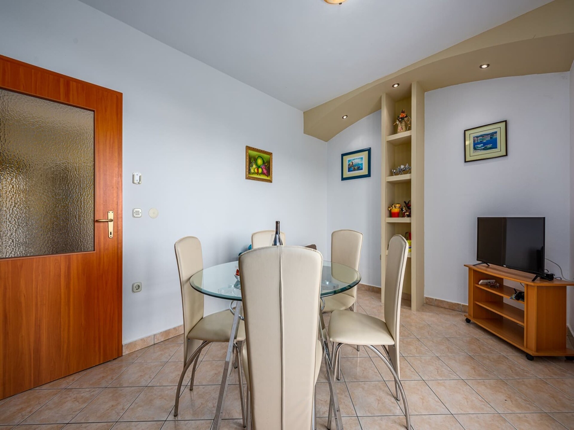 Luxe appartement in Drenje met gedeeld zwembad, sauna en jacuzzi - foto 2