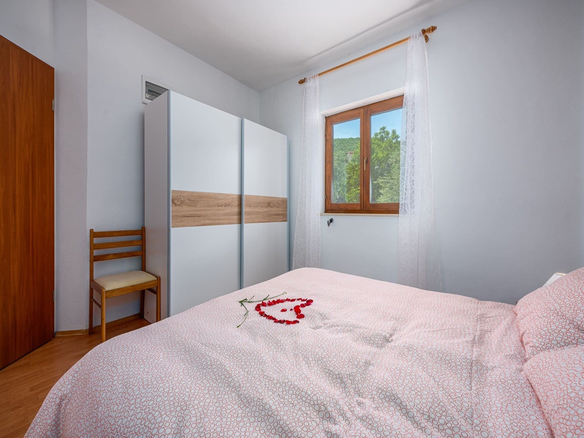 Luxe appartement in Drenje met gedeeld zwembad, sauna en jacuzzi - foto 11