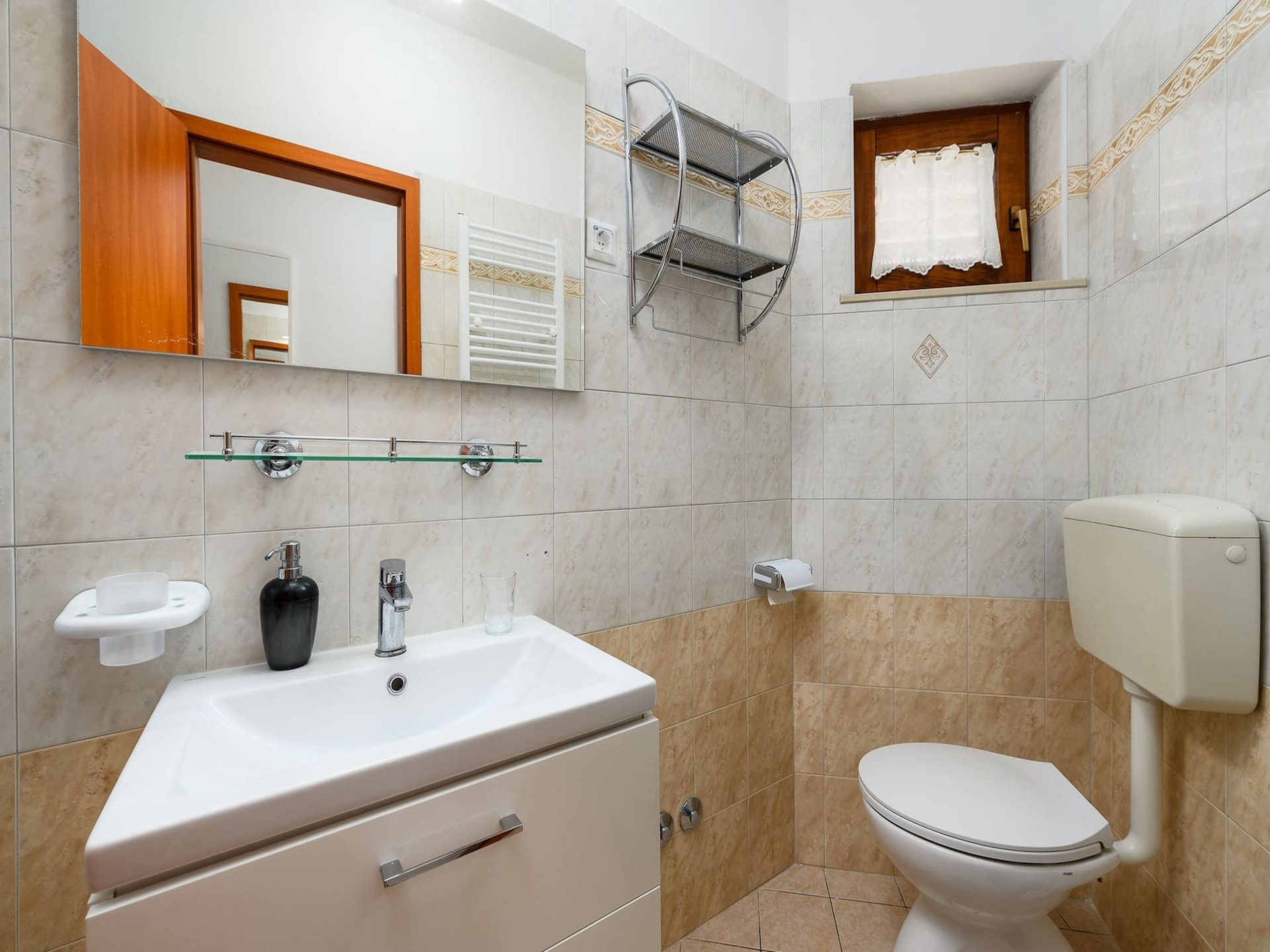 Luxe appartement in Drenje met gedeeld zwembad, sauna en jacuzzi - foto 14