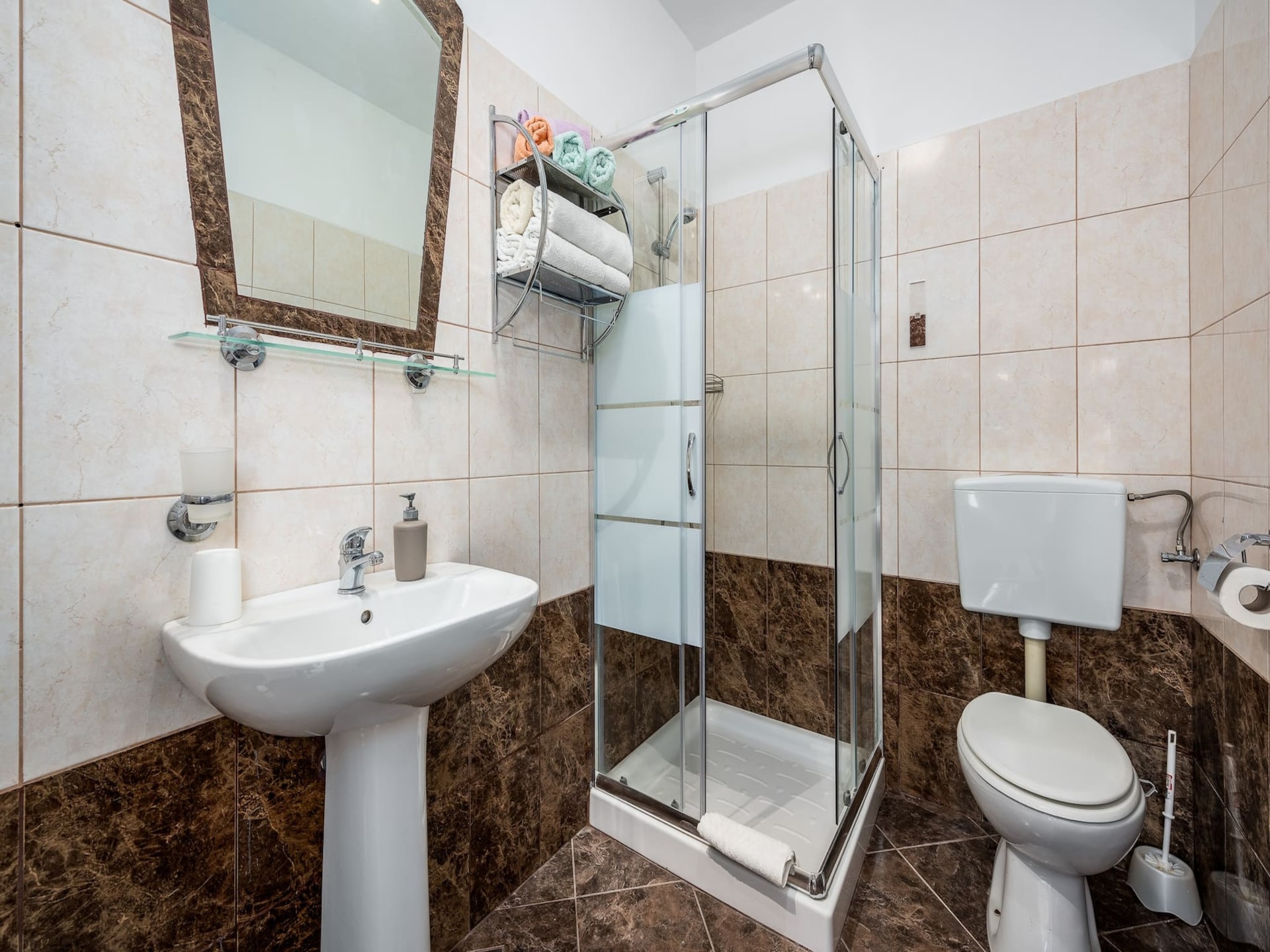 Luxe appartement in Drenje met gedeeld zwembad, sauna en jacuzzi · 4 pers. - foto 12