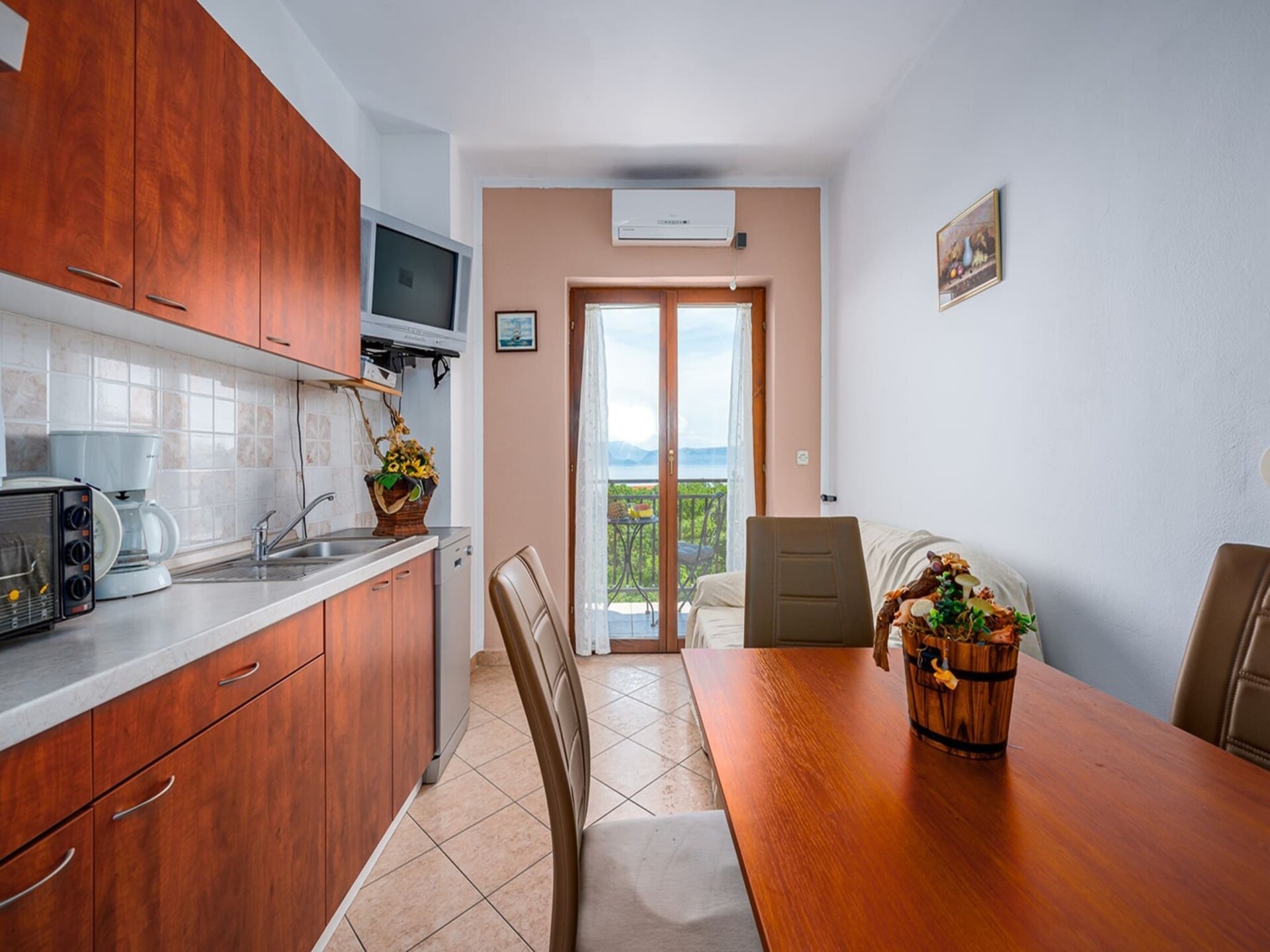 Romantisch appartement met gedeeld zwembad, sauna & jacuzzi nabij strand - foto 2