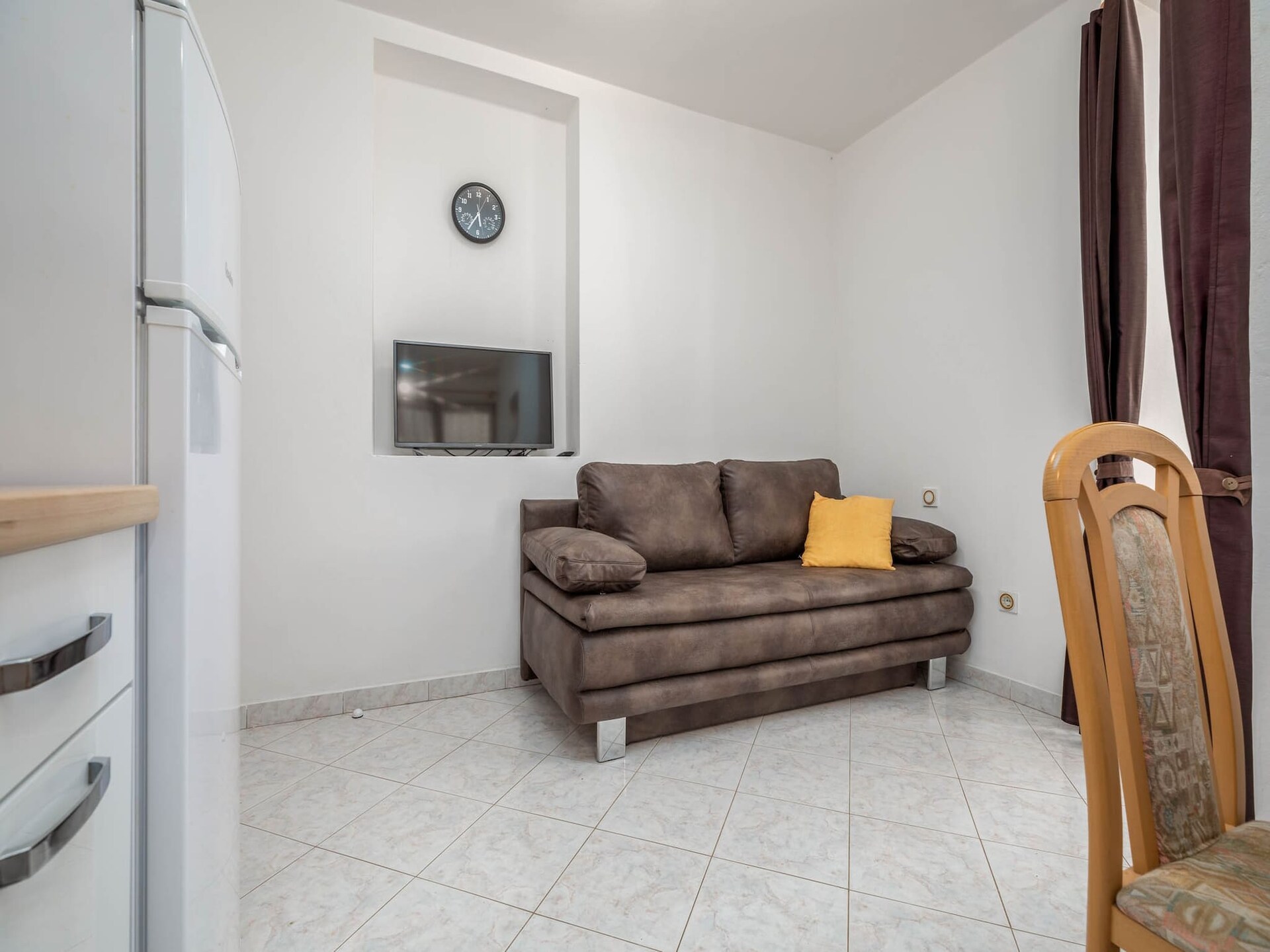Modern appartement met terras in Valbandon, op 1 km van het strand - foto 2