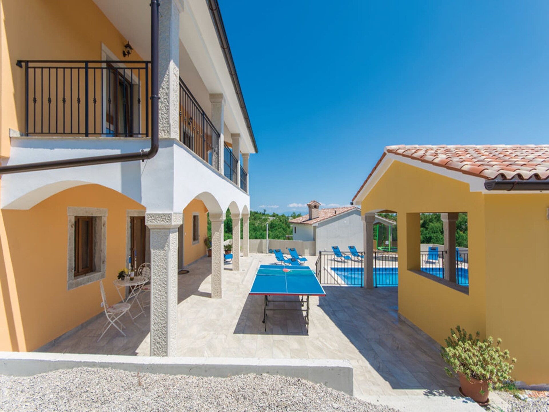 Villa met privézwembad en zeezicht in Koromačno - foto 27