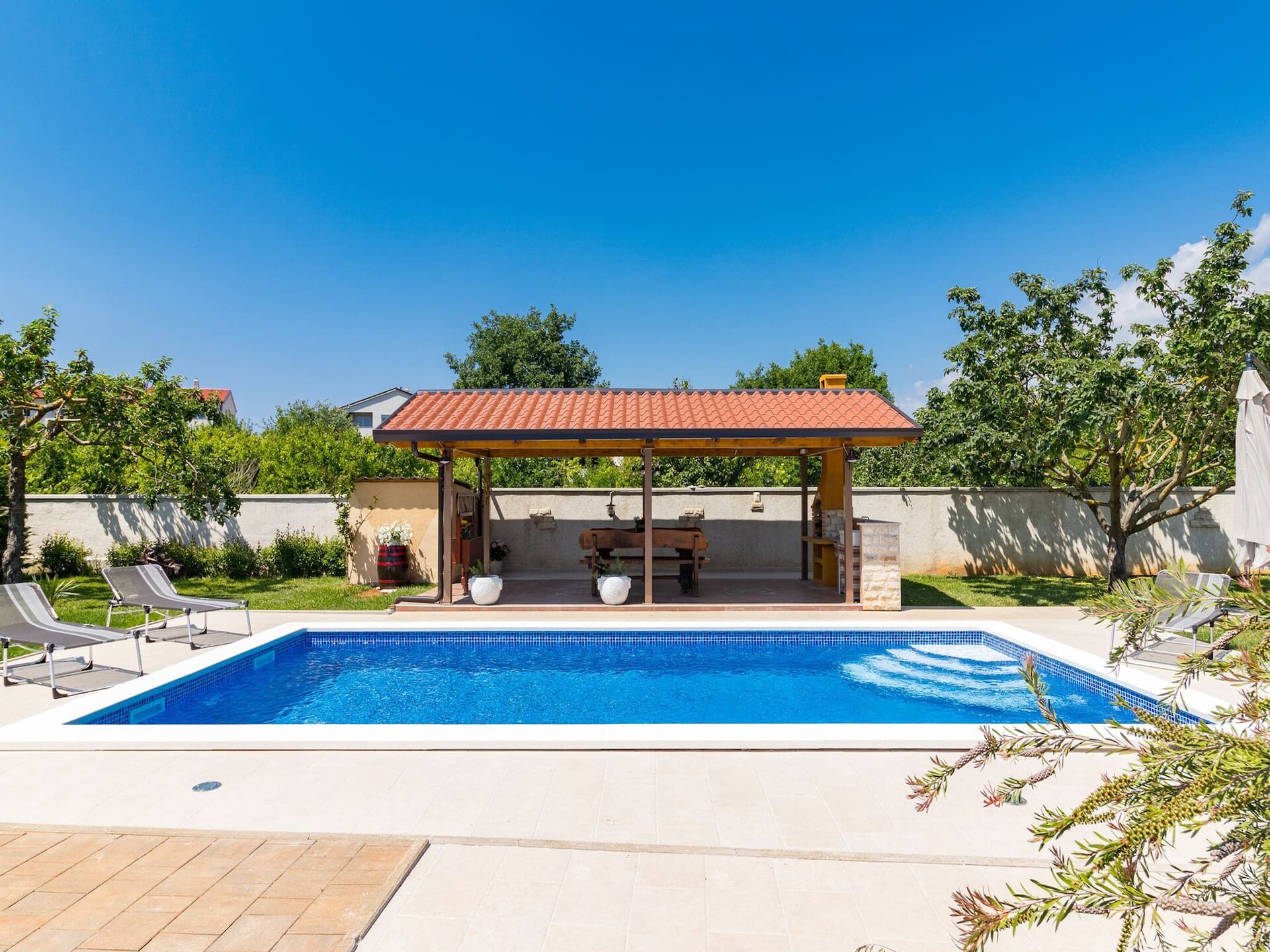 Serene villa met privézwembad op 2,2 km van strand Pjescana Uvala - foto 15