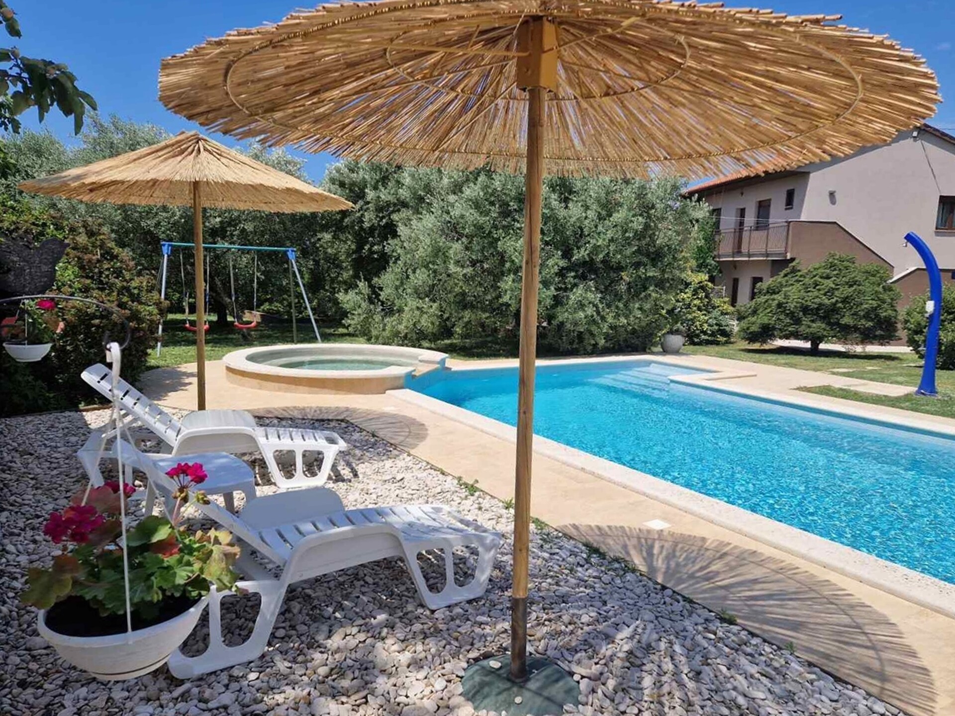 Appartement met privézwembad en jacuzzi nabij Pula - foto 9