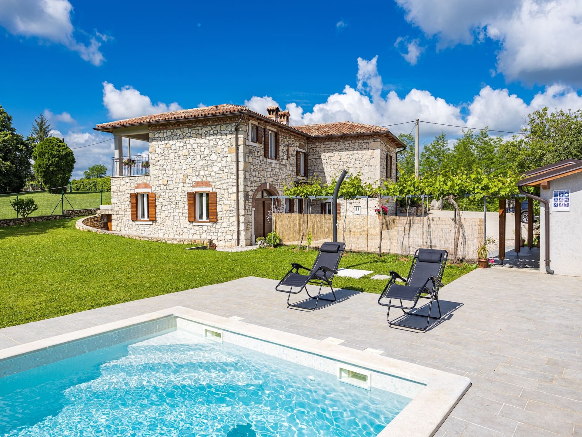 Villa met privézwembad in Nedešćina voor 8 personen - foto 1