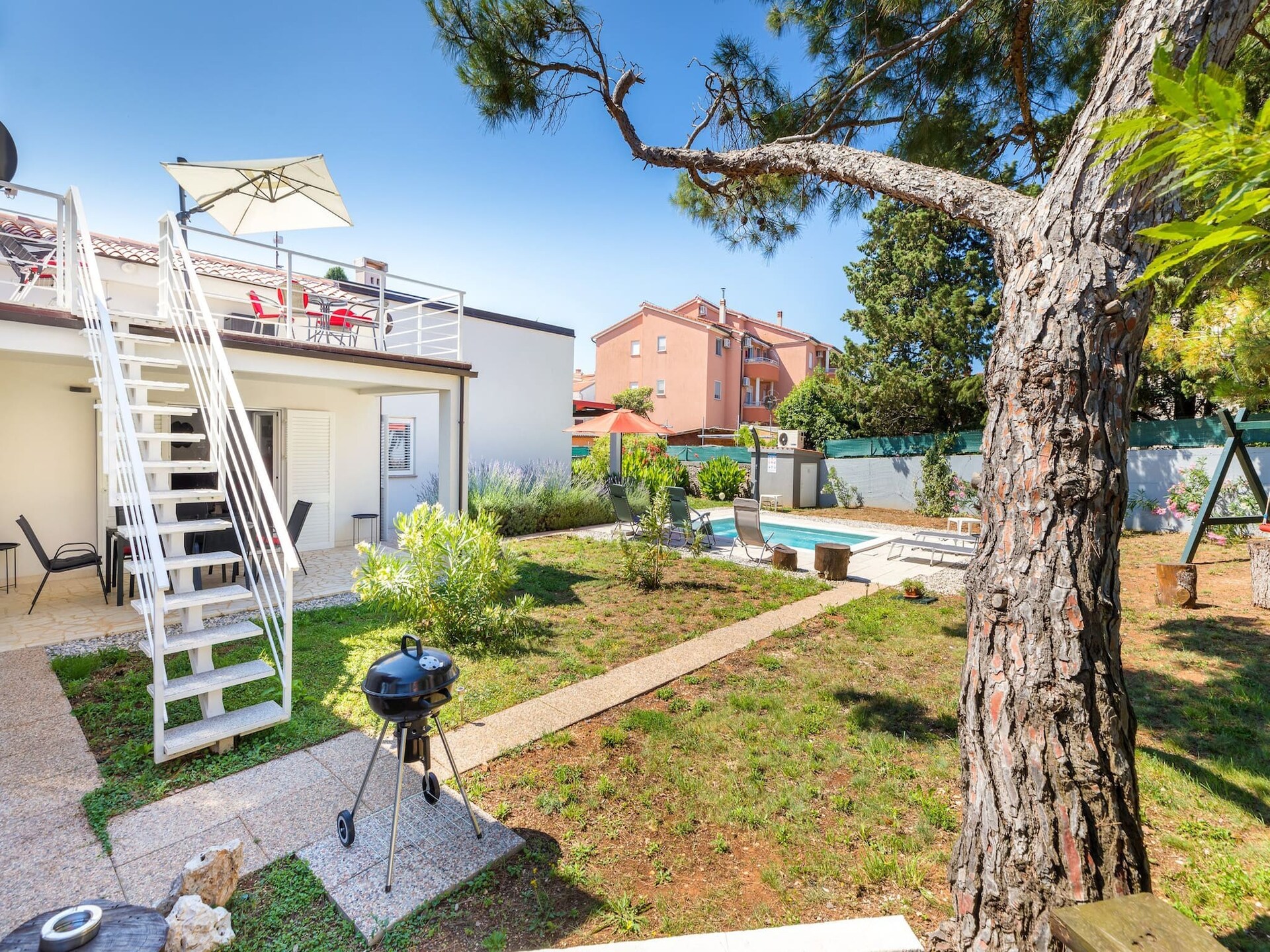 Villa met privézwembad in het centrum van Premantura · 6 pers. - foto 27