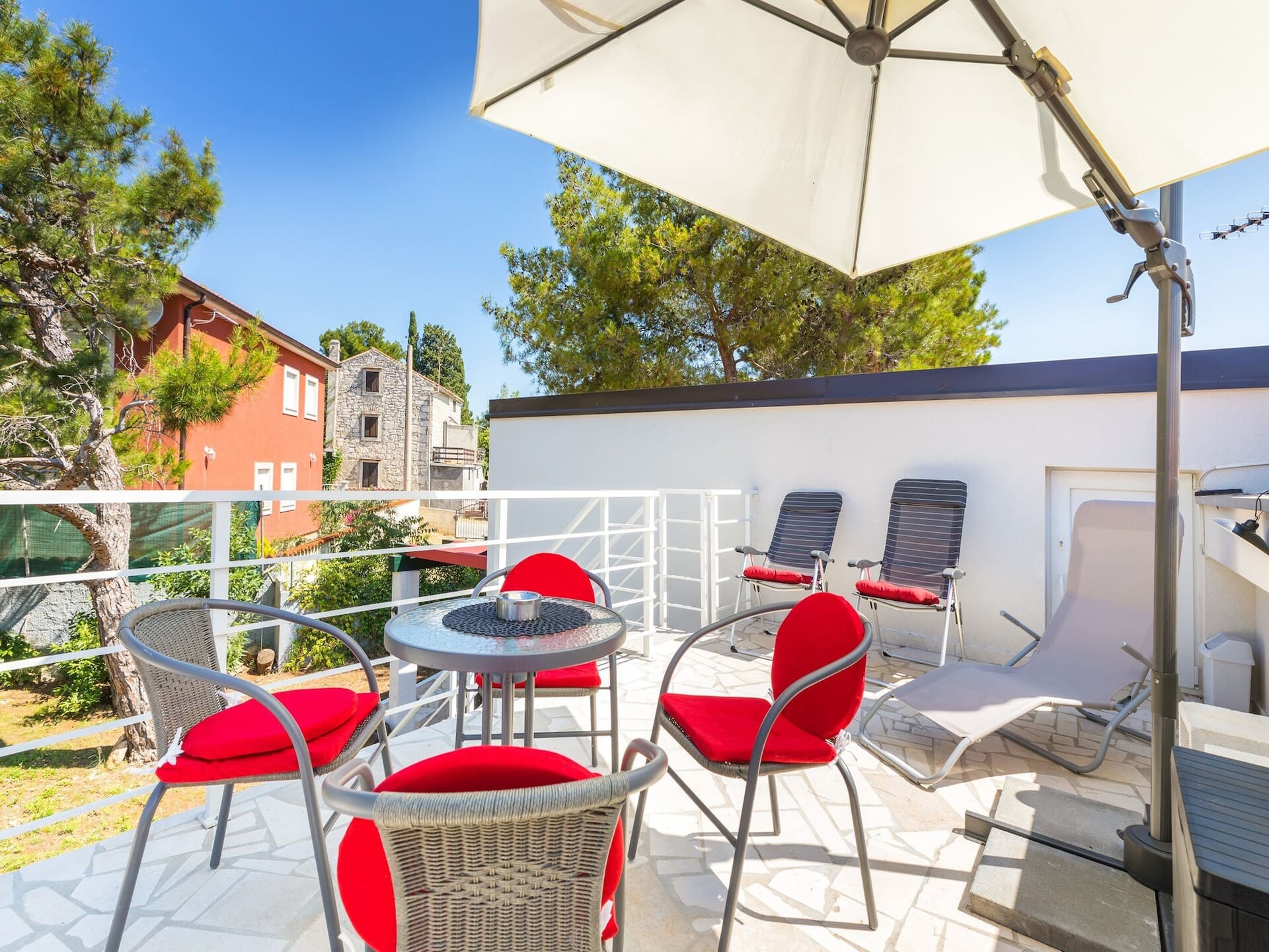 Villa met privézwembad in het centrum van Premantura · 6 pers. - foto 35