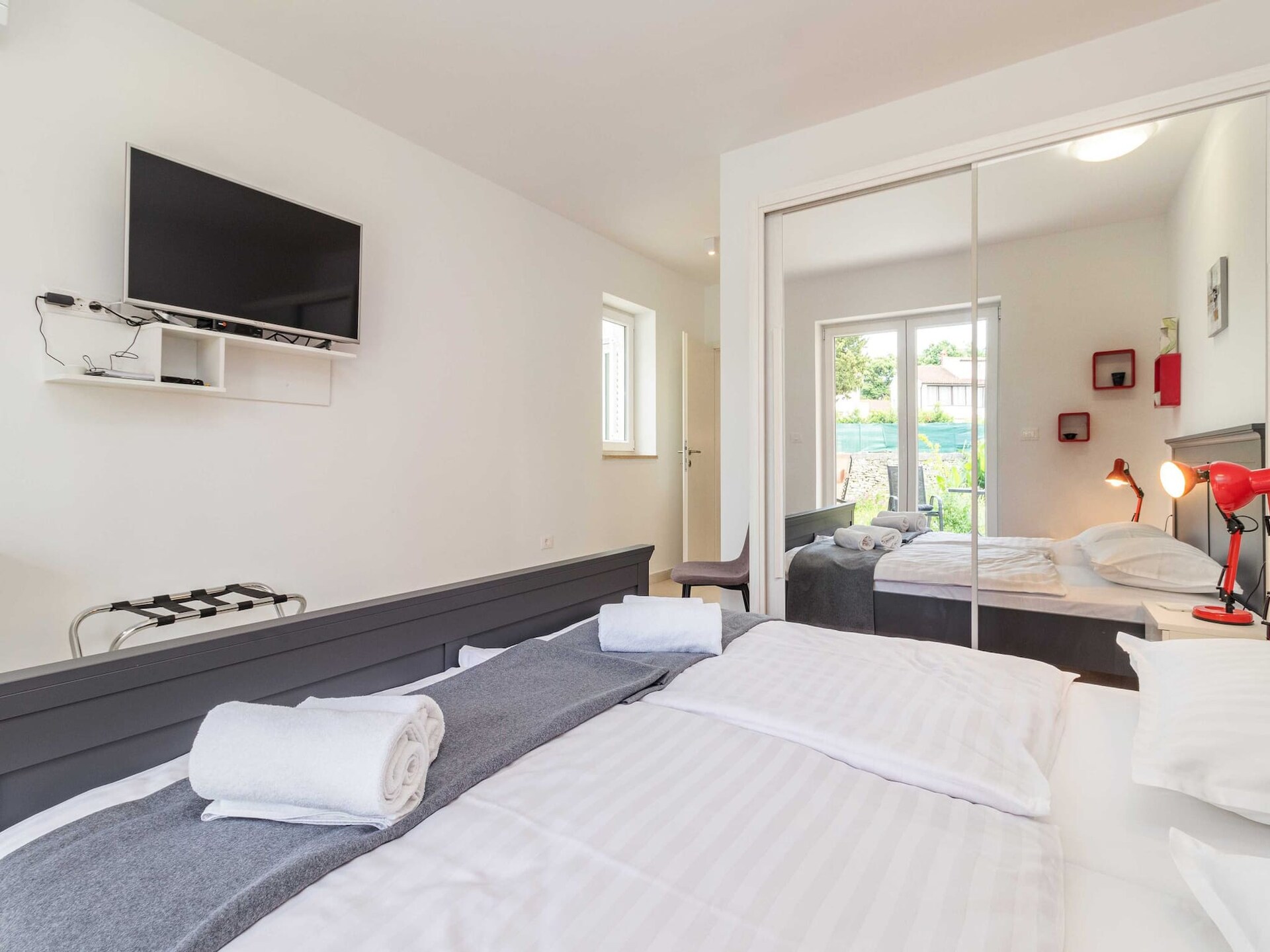 Villa met privézwembad in het centrum van Premantura · 6 pers. - foto 14