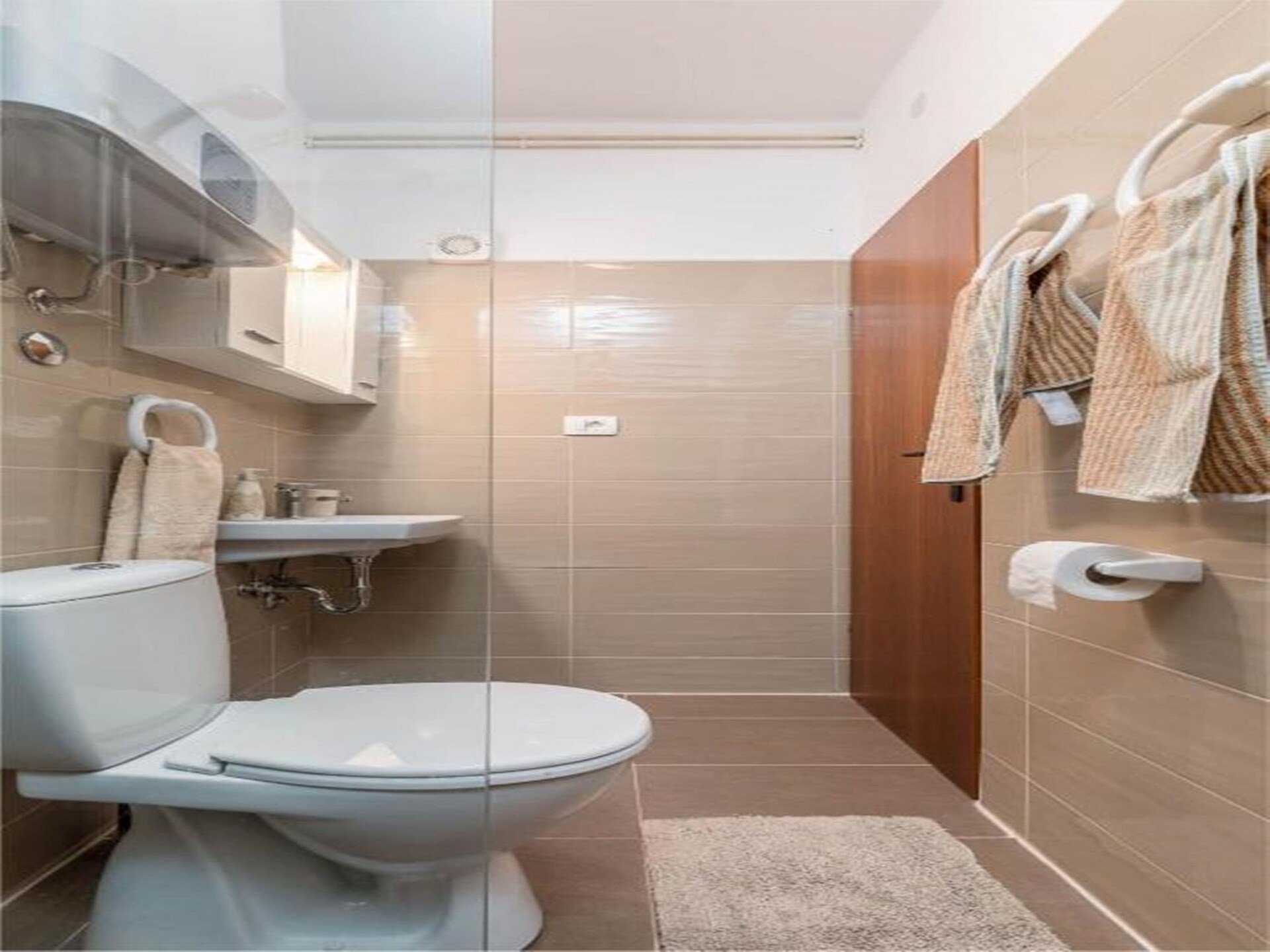 Knusse studio met privéterras op 800 meter van het strand in Valbandon - foto 14