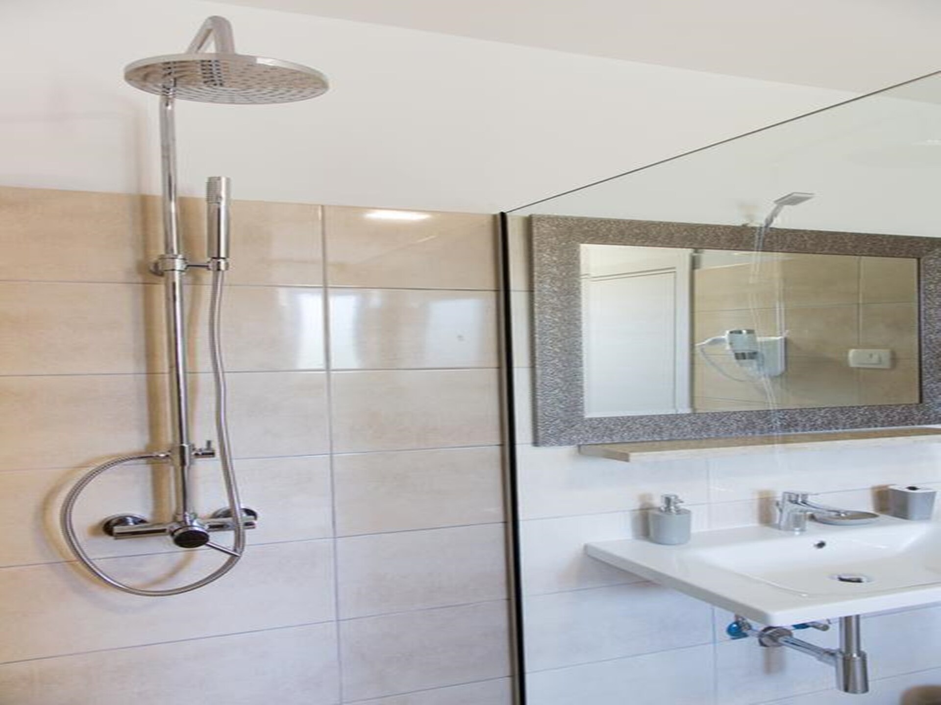 Villa op 700m van het strand in Fažana met privézwembad - foto 25
