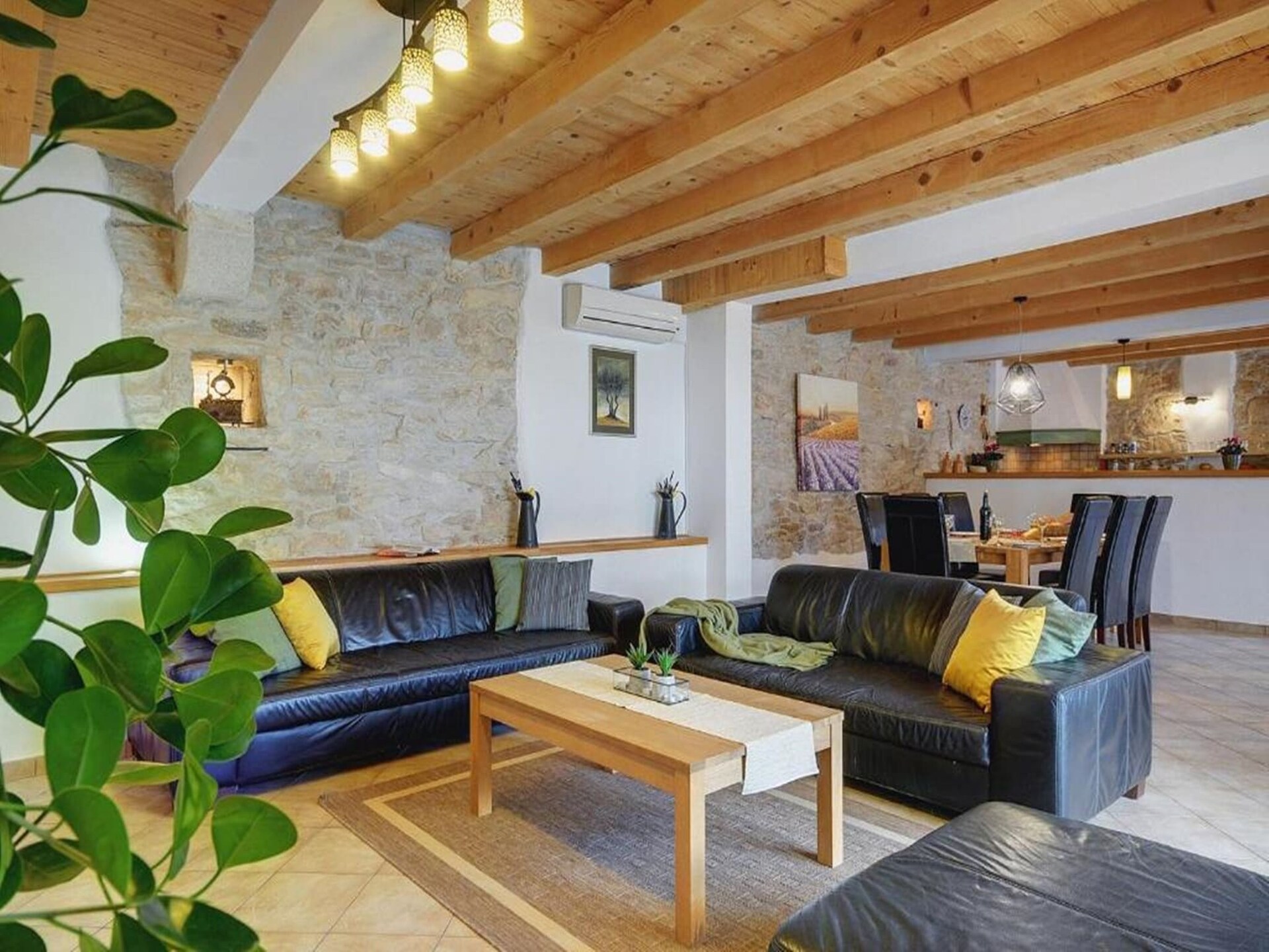 Ruime villa met privézwembad en game room in landelijk Žminj - foto 16