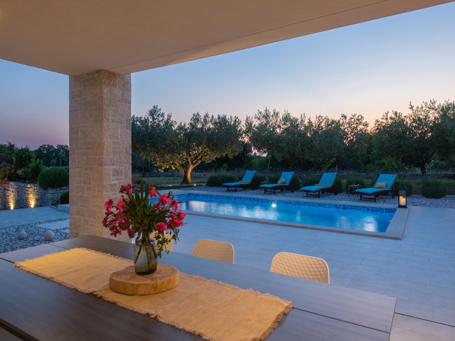 Villa Silentio – Jouw privé-oase met jacuzzi en zwembad in Istrië - foto 11