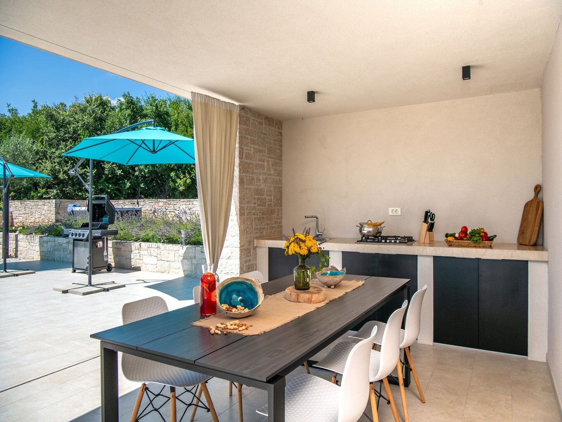 Villa Silentio – Jouw privé-oase met jacuzzi en zwembad in Istrië - foto 4