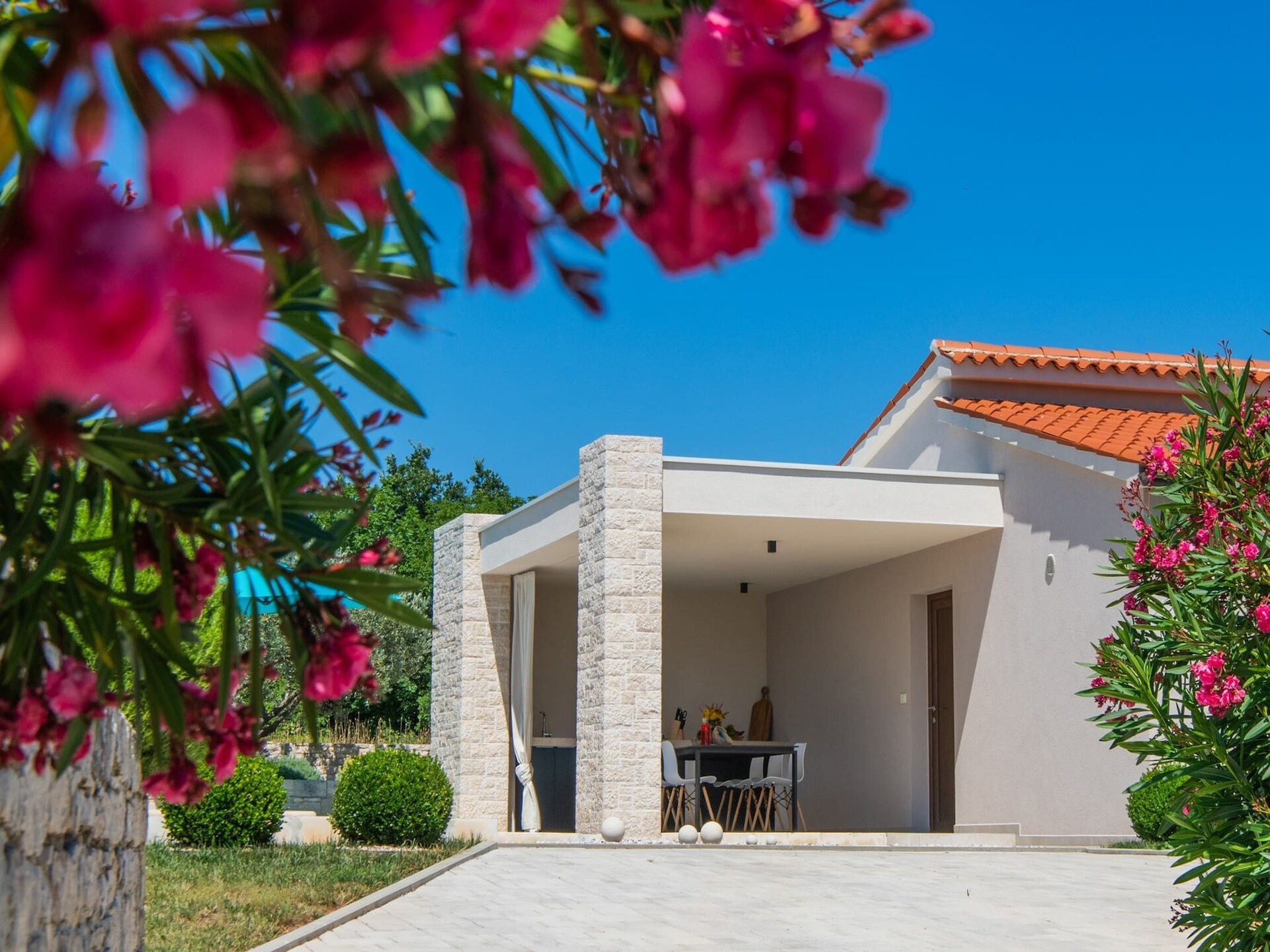 Villa Silentio – Jouw privé-oase met jacuzzi en zwembad in Istrië - foto 38