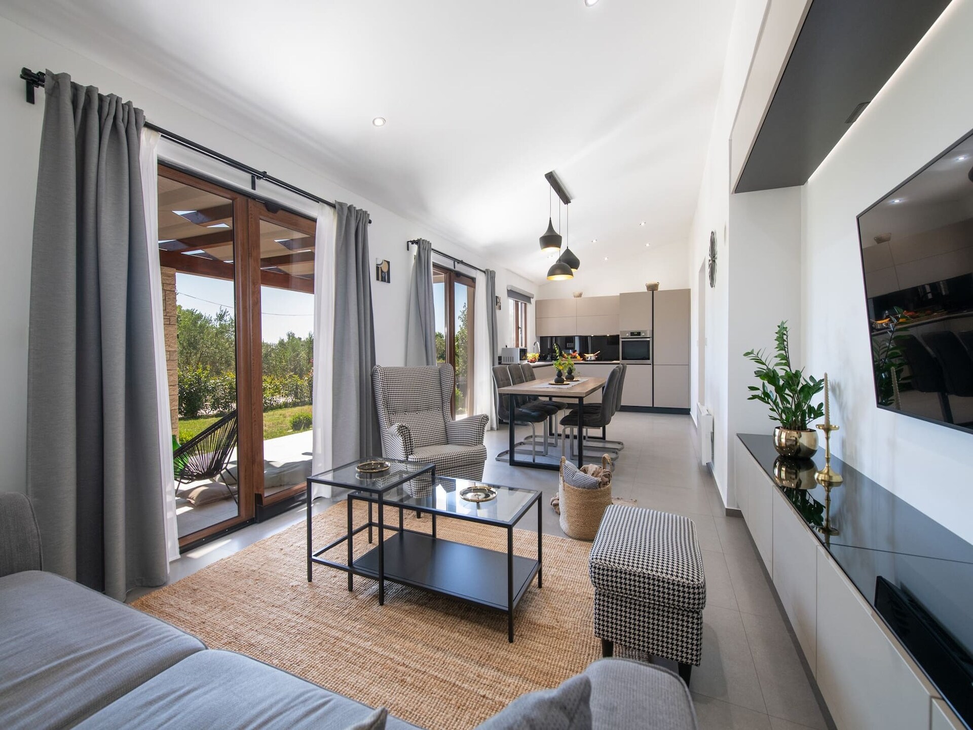 Villa Silentio – Jouw privé-oase met jacuzzi en zwembad in Istrië - foto 17
