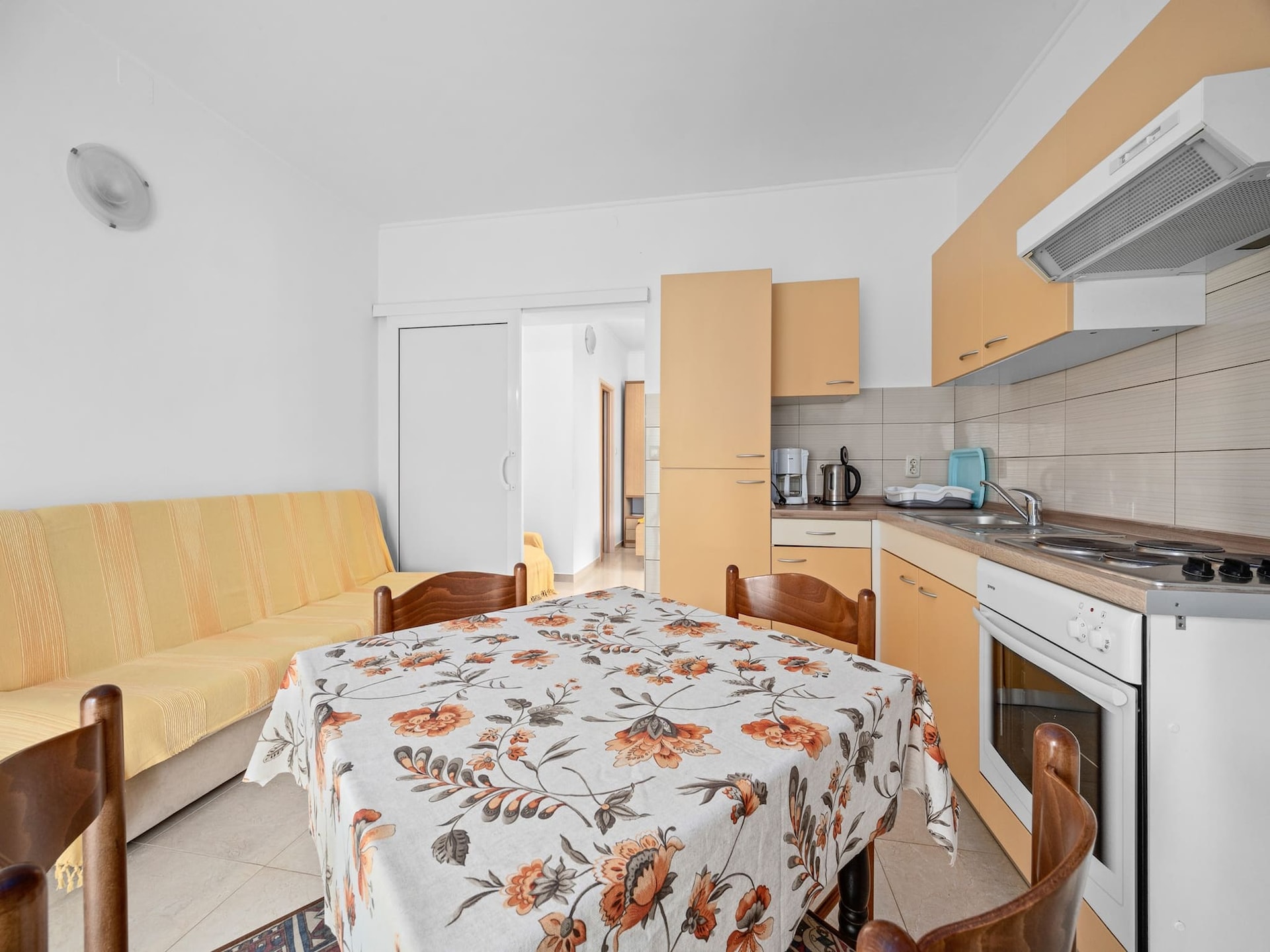 Aan het strand: Charmant appartement met zeezicht op Rab - foto 5