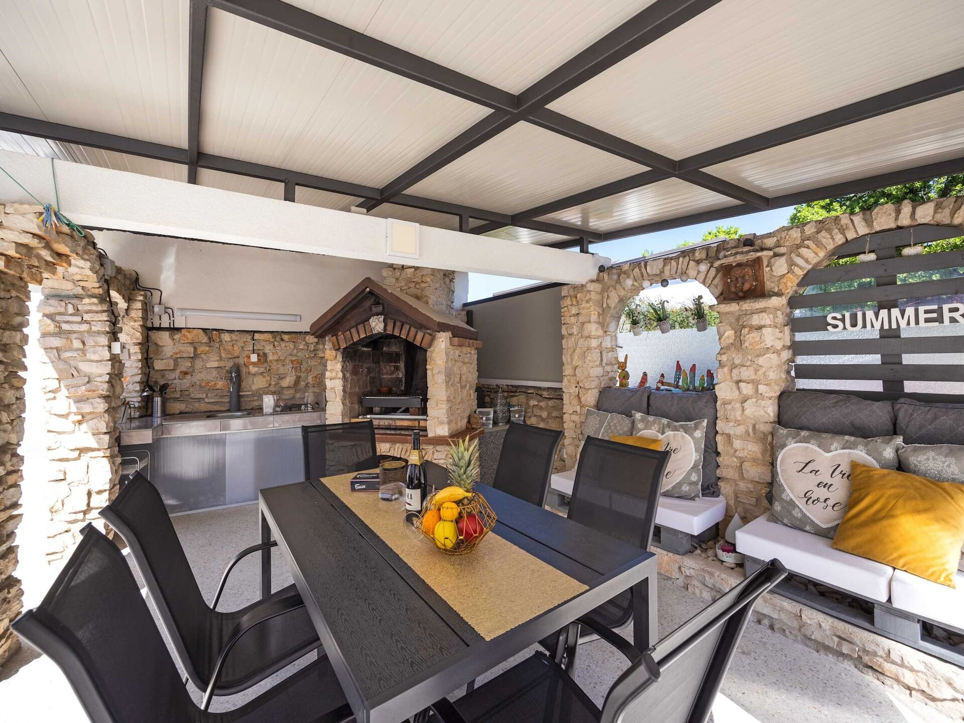 Villa Marsel in Gajana: privézwembad, jacuzzi en 6 persoons vakantiehuis - foto 17
