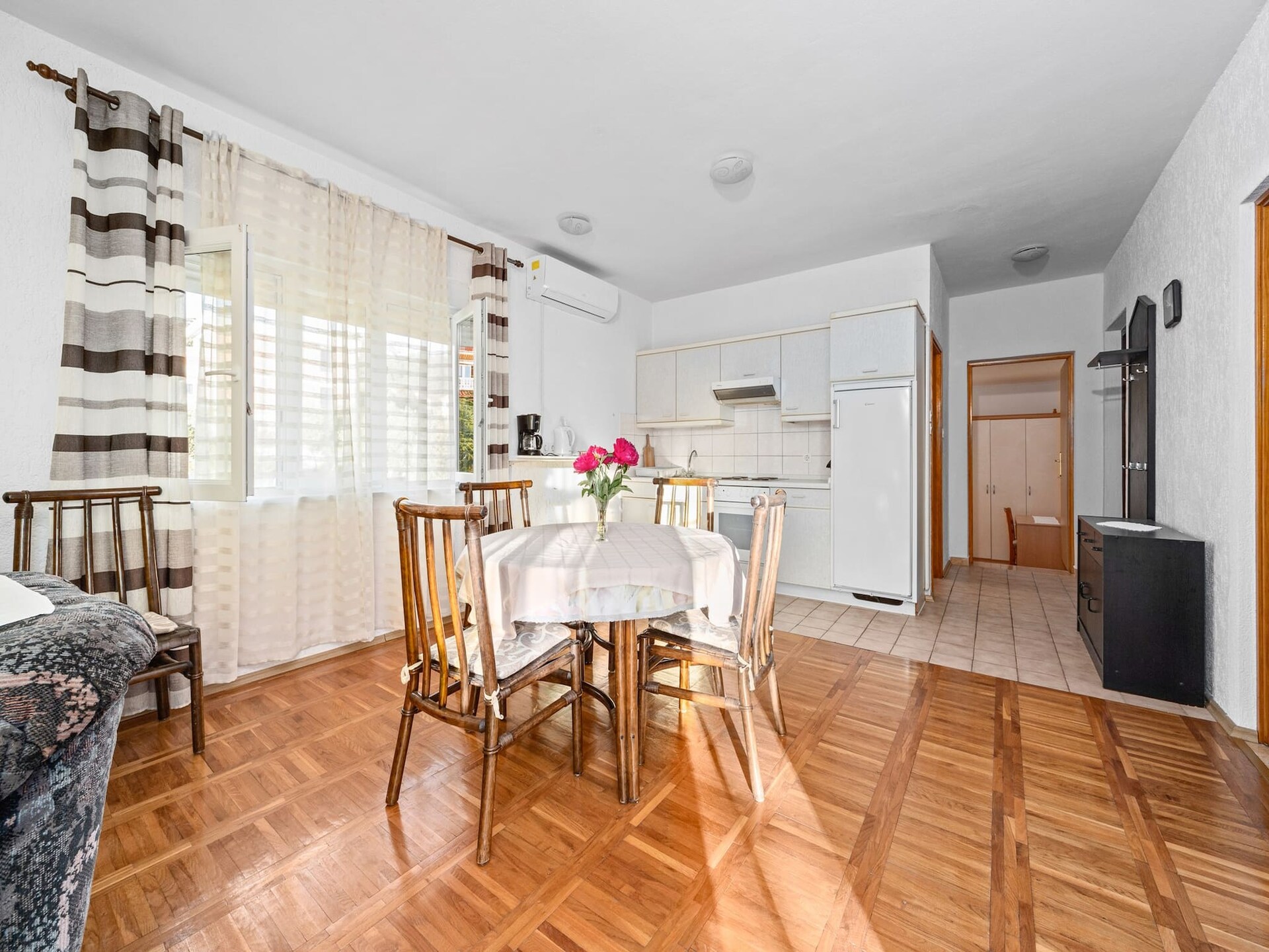 Appartement Marija met zeezicht in Barbat, 50 meter van het strand - foto 11