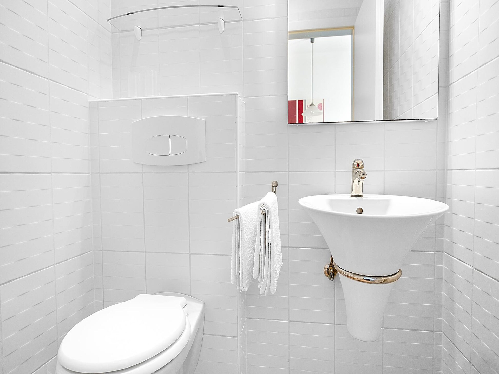 Romantische studio met gedeelde jacuzzi en weelderige tuin, 250m van zee - foto 18