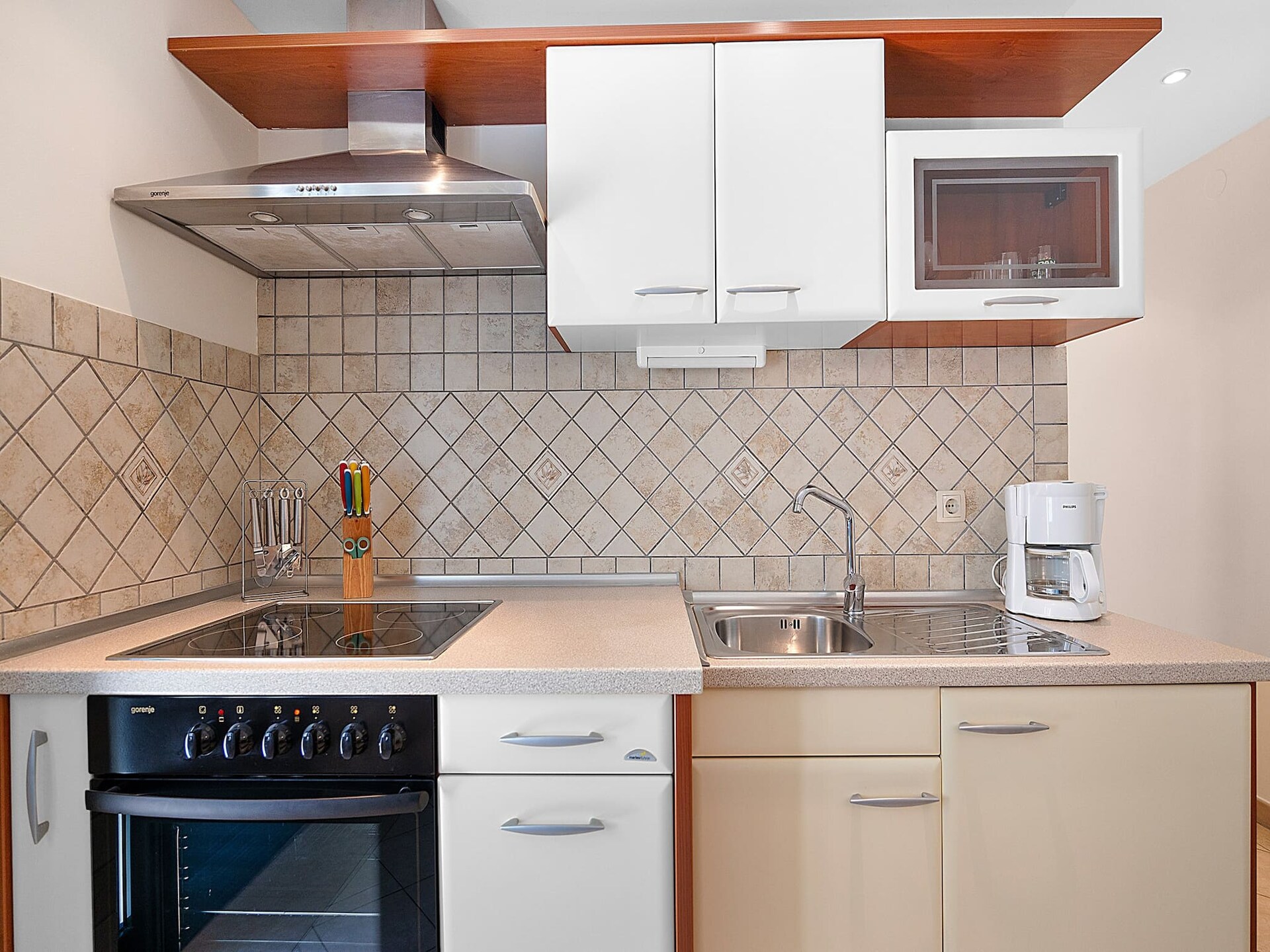 2-persoons appartement in centrum Banjol direct aan het strand - foto 9