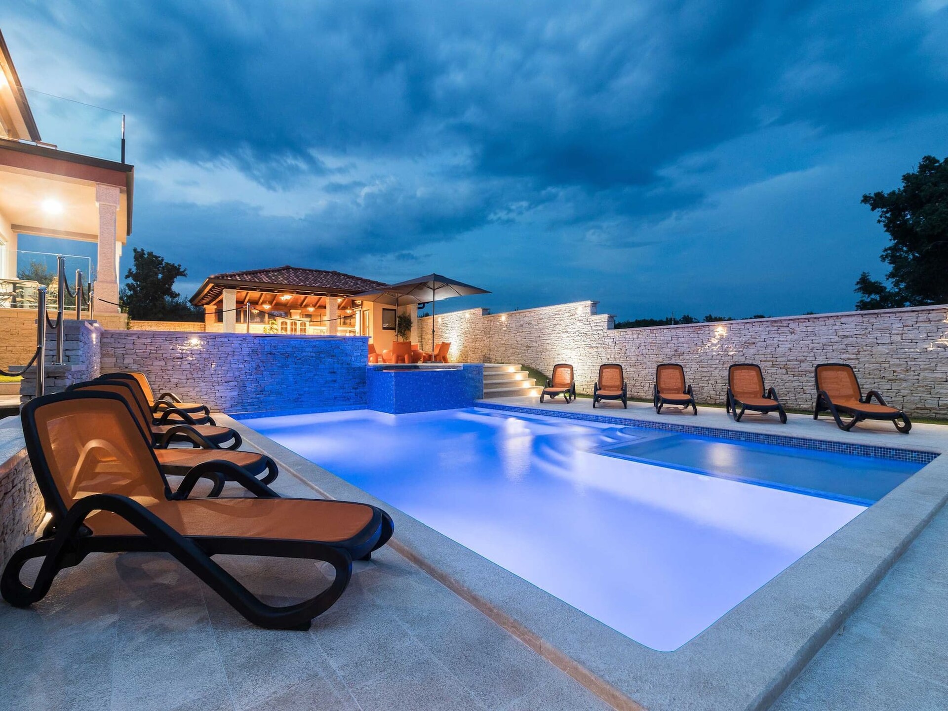 Luxe villa voor 18 personen met privézwembad, jacuzzi en sportfaciliteiten in Valtura - foto 27