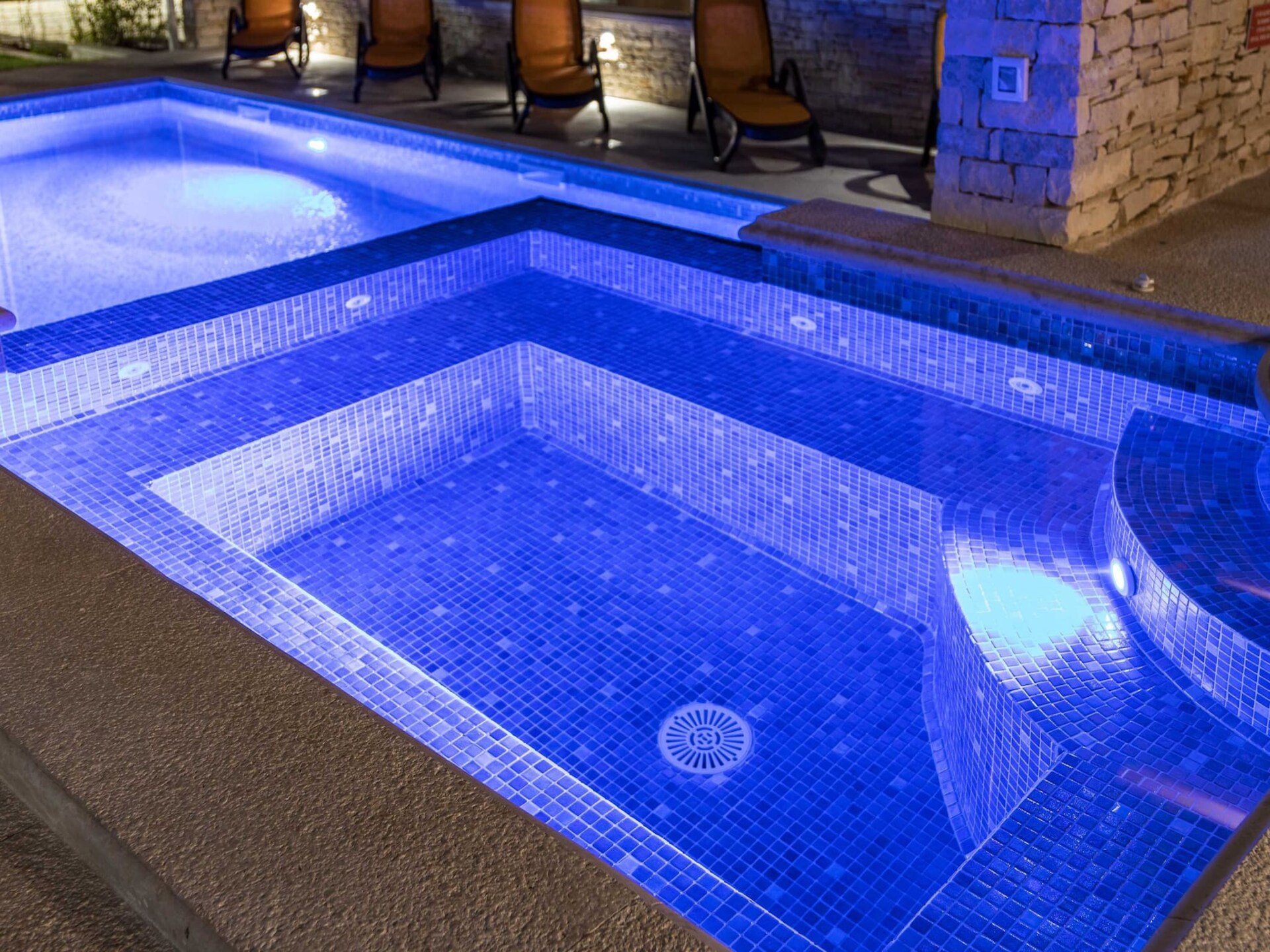 Luxe villa voor 18 personen met privézwembad, jacuzzi en sportfaciliteiten in Valtura - foto 8
