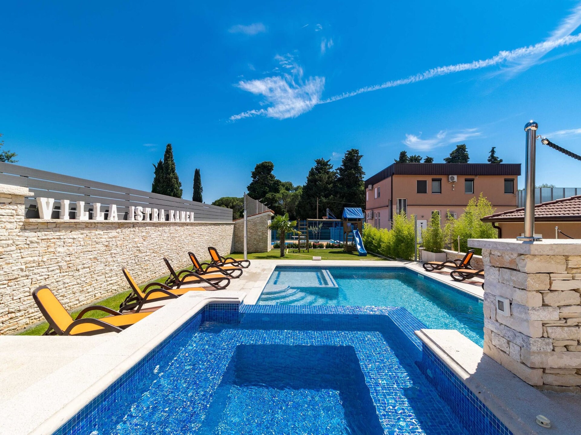 Luxe villa voor 18 personen met privézwembad, jacuzzi en sportfaciliteiten in Valtura - foto 31