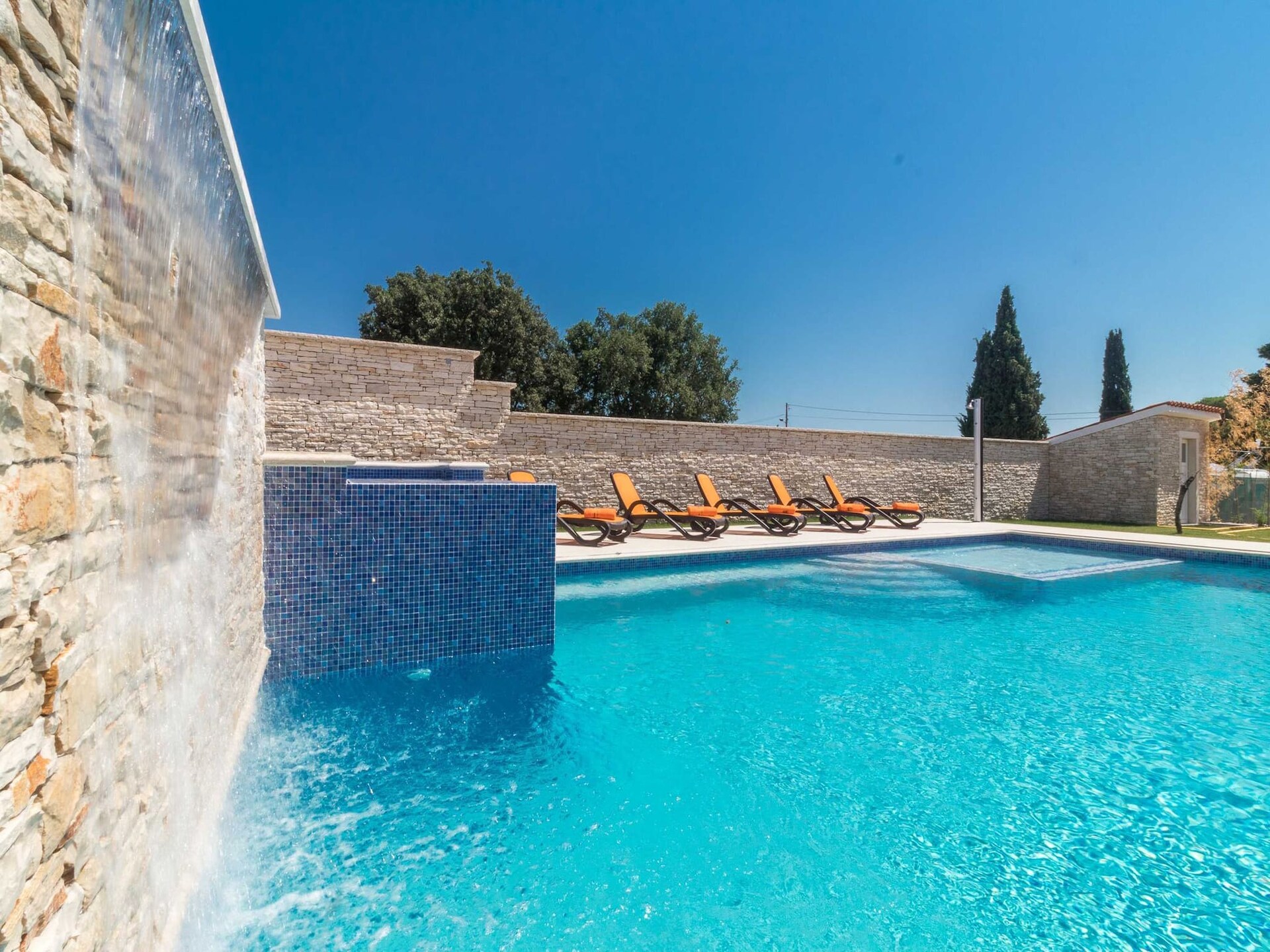 Luxe villa voor 18 personen met privézwembad, jacuzzi en sportfaciliteiten in Valtura - foto 15