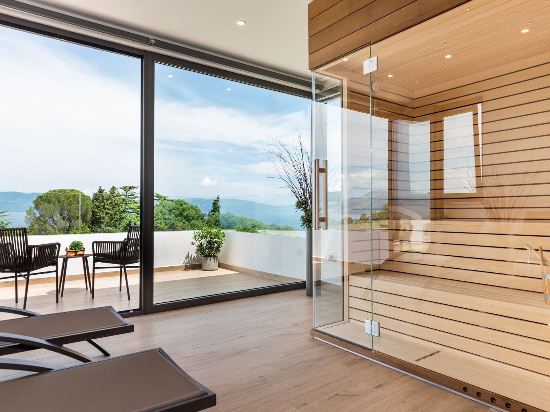 Villa Laurea: Modern Genieten met Privézwembad nabij Strand Drenje - foto 35