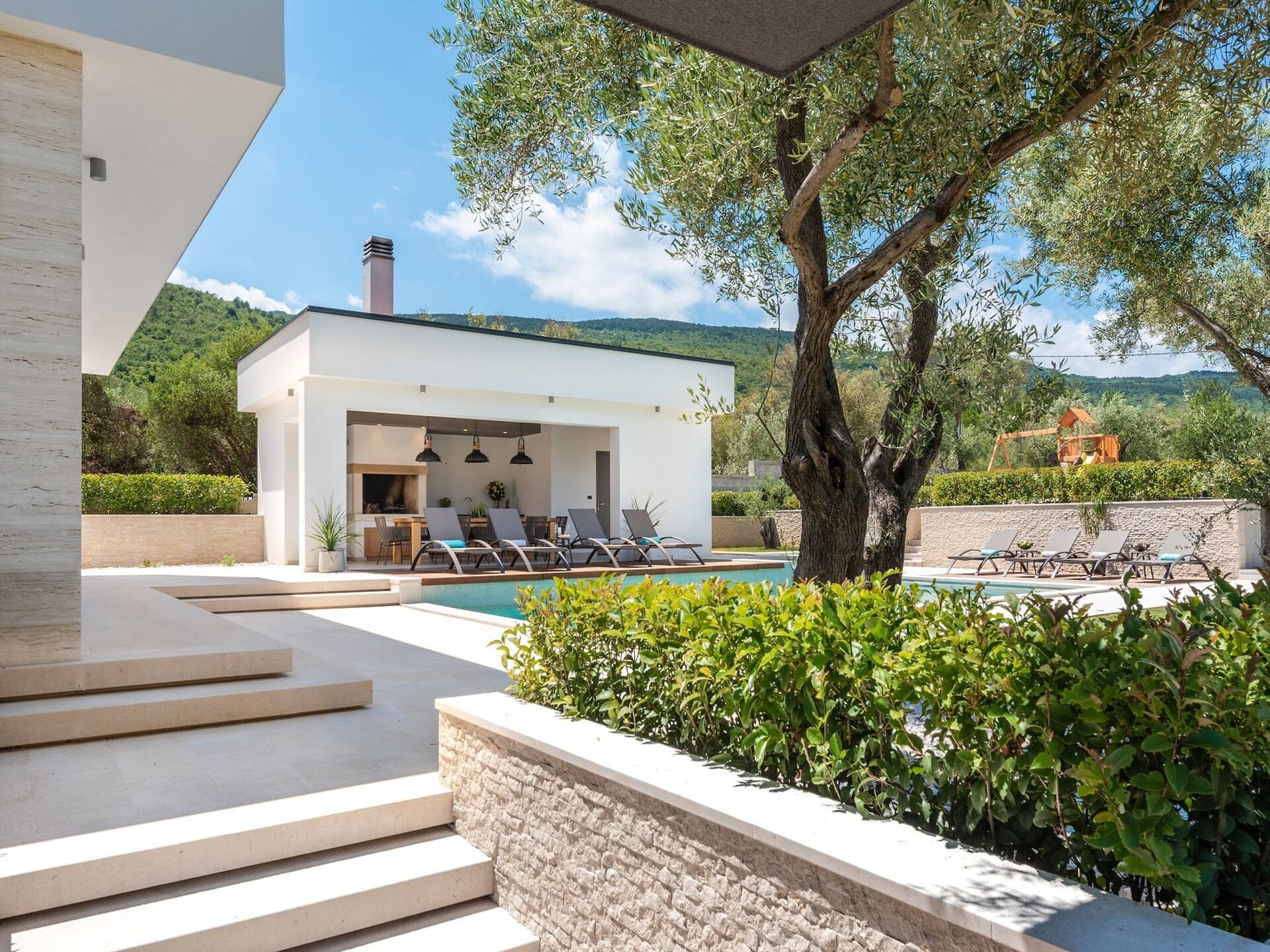 Villa Laurea: Modern Genieten met Privézwembad nabij Strand Drenje - foto 41