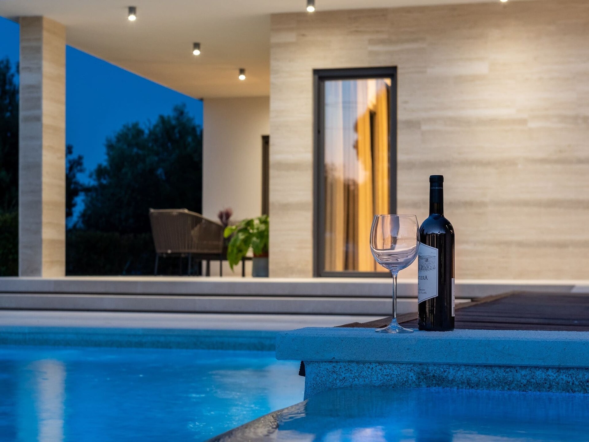 Villa Laurea: Modern Genieten met Privézwembad nabij Strand Drenje - foto 16