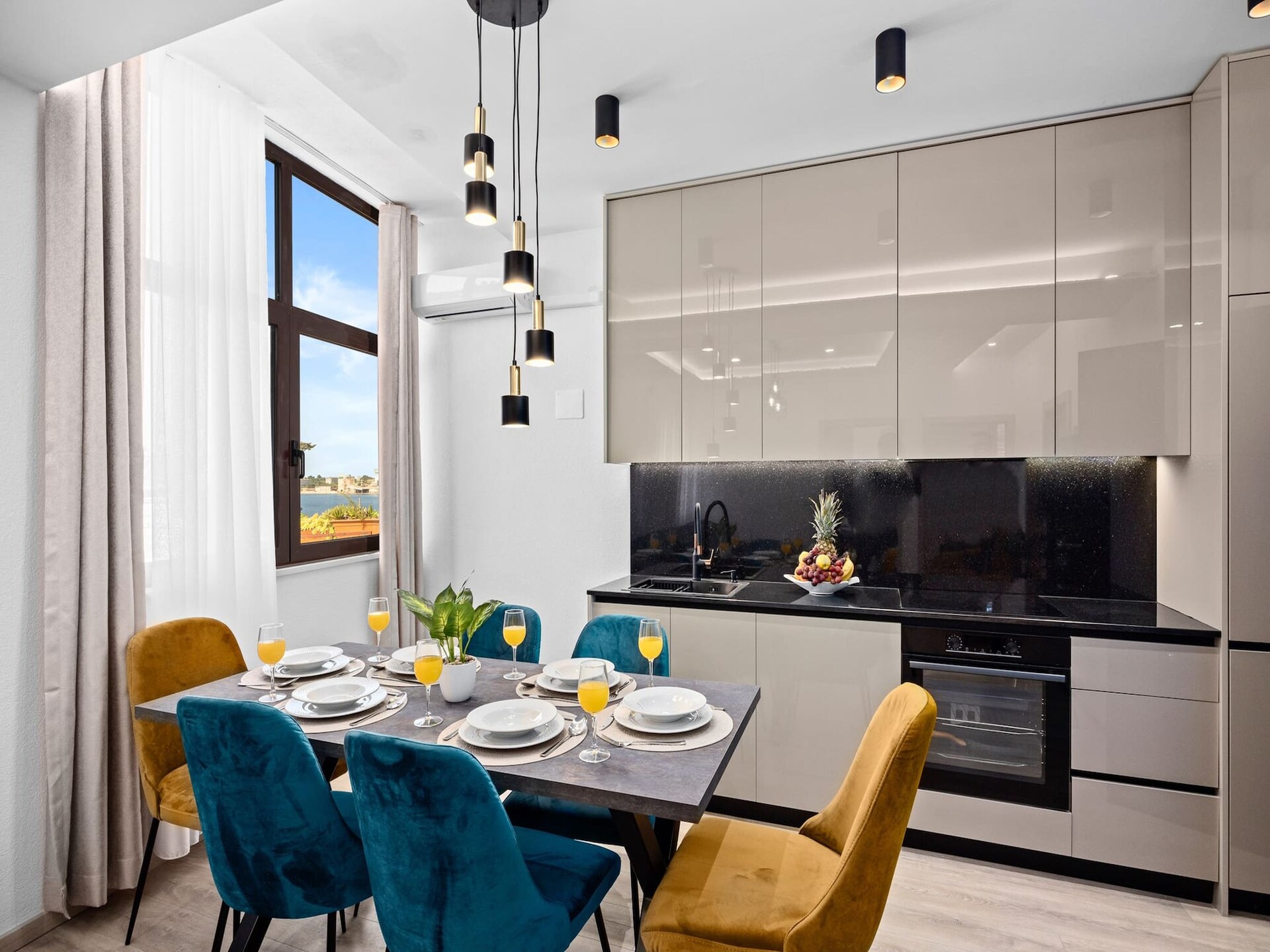 Modern appartement in hartje Pula, vlak bij zee en alle voorzieningen - foto 4