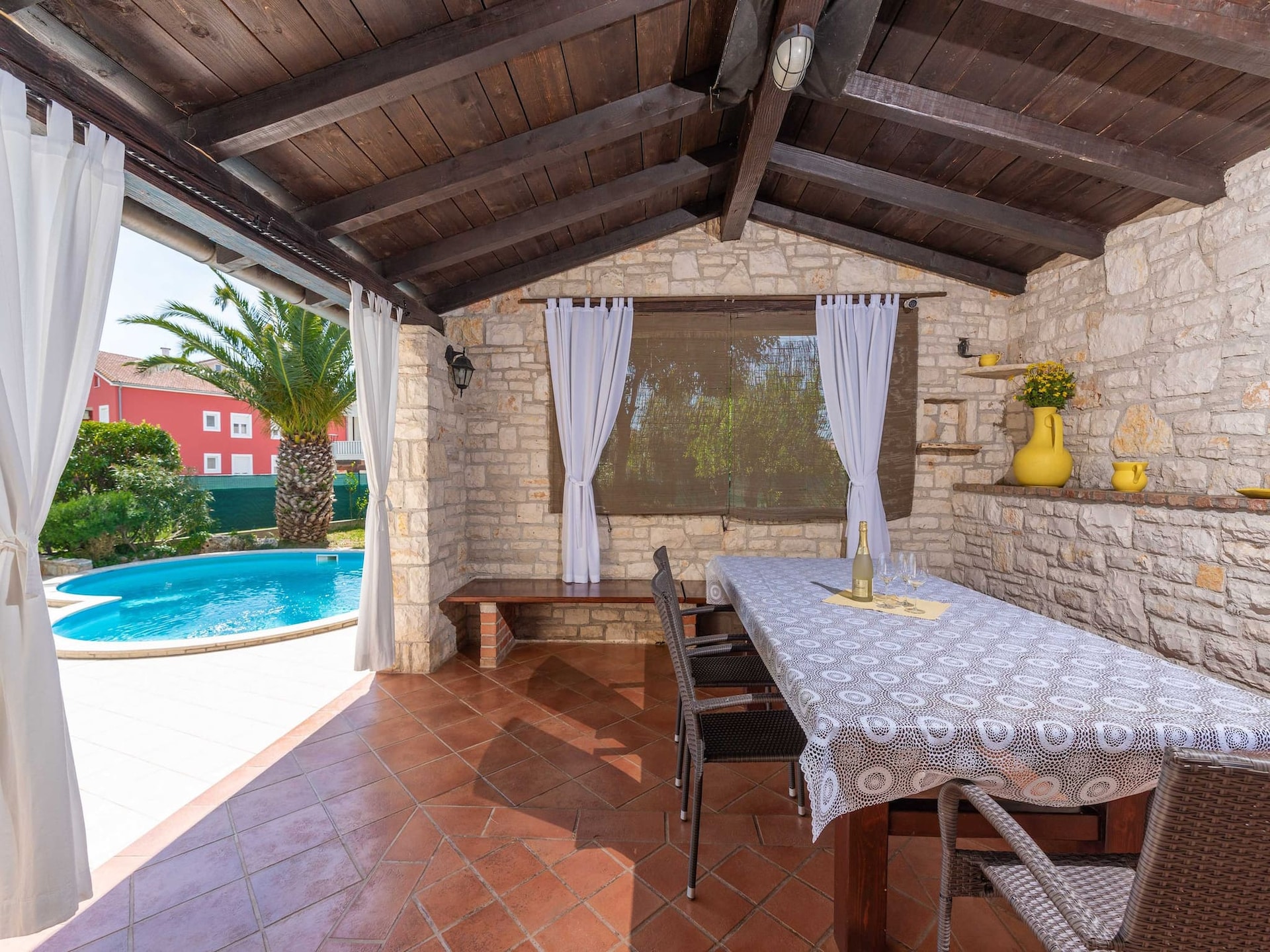 Centraal gelegen villa in Premantura met privézwembad voor 8 personen - foto 39