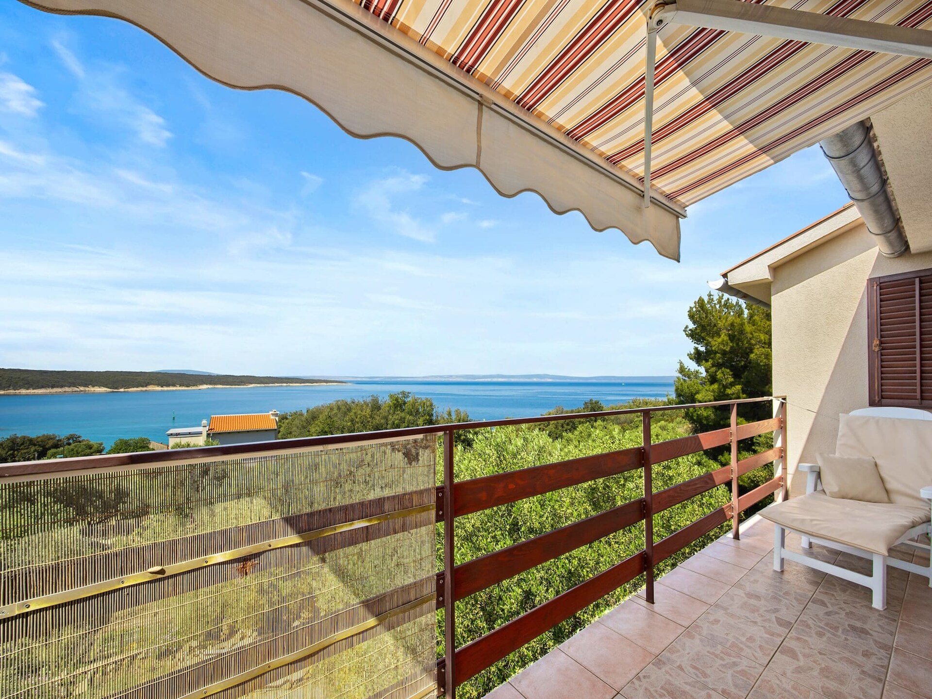 Appartement met zeezicht en balkon, 300m van strand in Supetarska Draga - foto 9