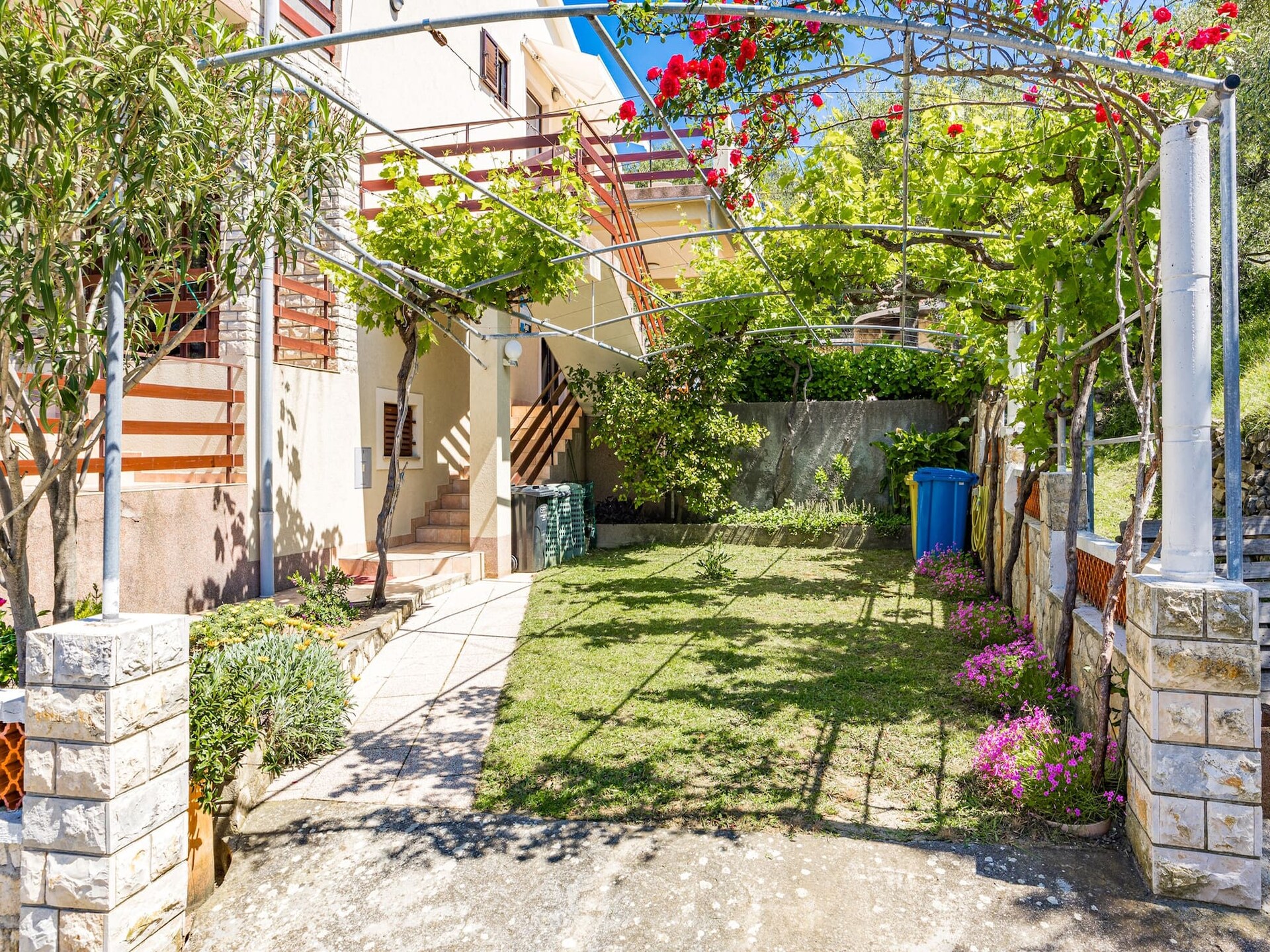Appartement met zeezicht en balkon, 300m van strand in Supetarska Draga - foto 14
