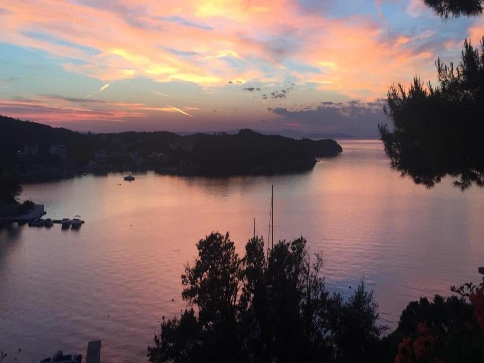 Appartement met zeezicht en balkon, 300m van strand in Supetarska Draga - foto 22