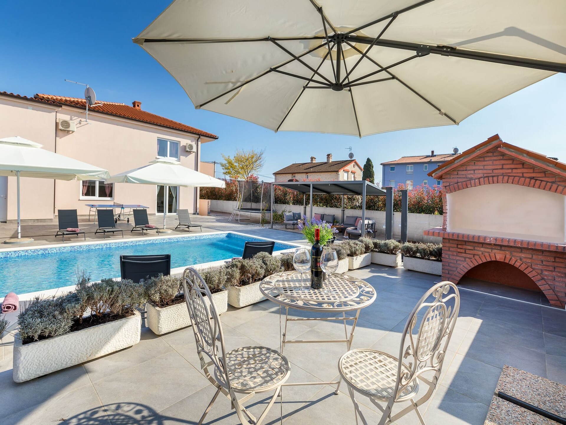 12-persoons villa in Valbandon met privézwembad - foto 7