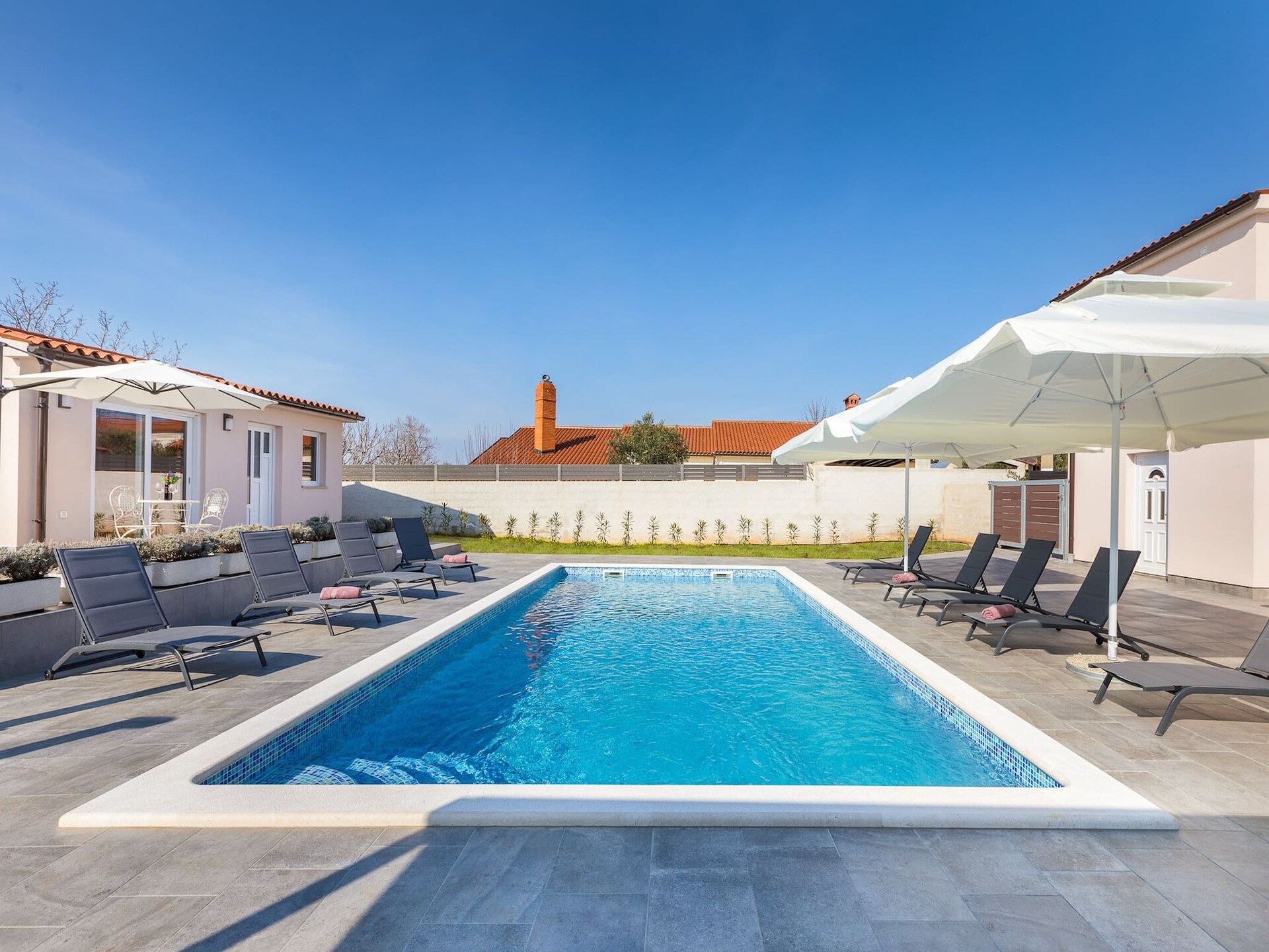 12-persoons villa in Valbandon met privézwembad - foto 11