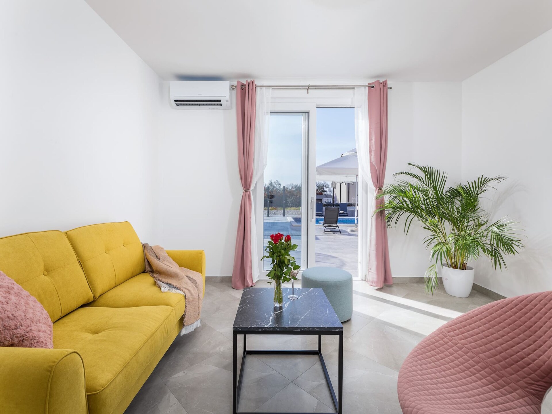 12-persoons villa in Valbandon met privézwembad - foto 14