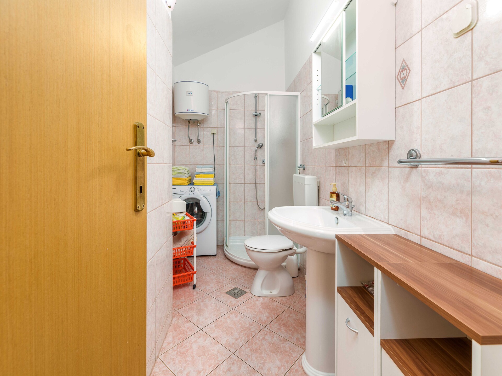 Centraal gelegen appartement in Fažana direct aan het strand - foto 13