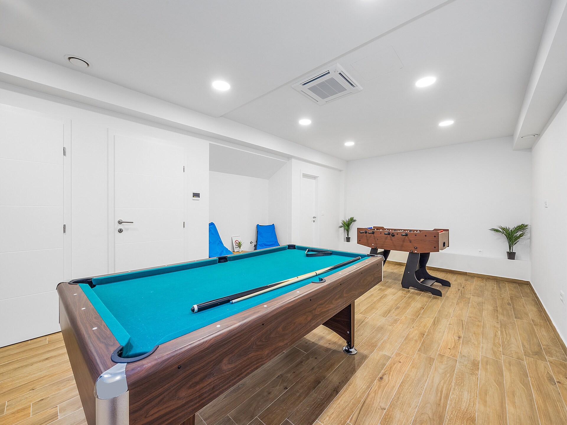 Villa Pinus in Cervar Porat: privézwembad, jacuzzi & speelkelder - foto 41