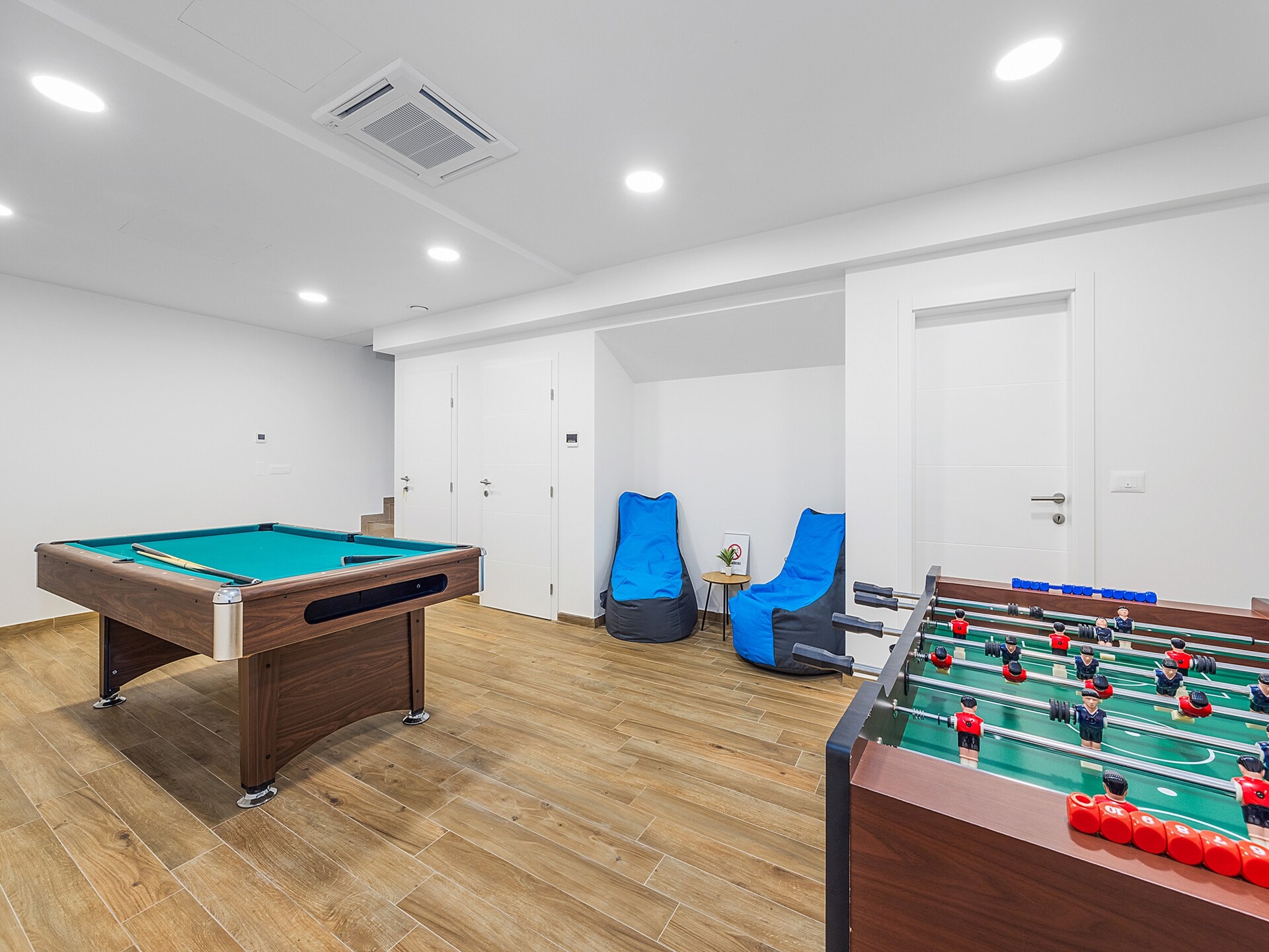 Villa Pinus in Cervar Porat: privézwembad, jacuzzi & speelkelder - foto 40
