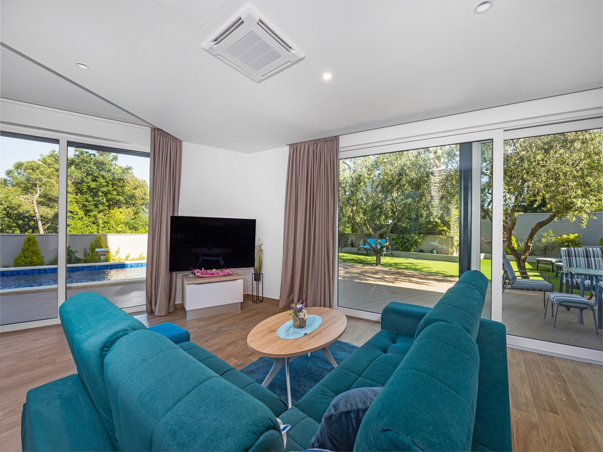 Villa Pinus in Cervar Porat: privézwembad, jacuzzi & speelkelder - foto 12
