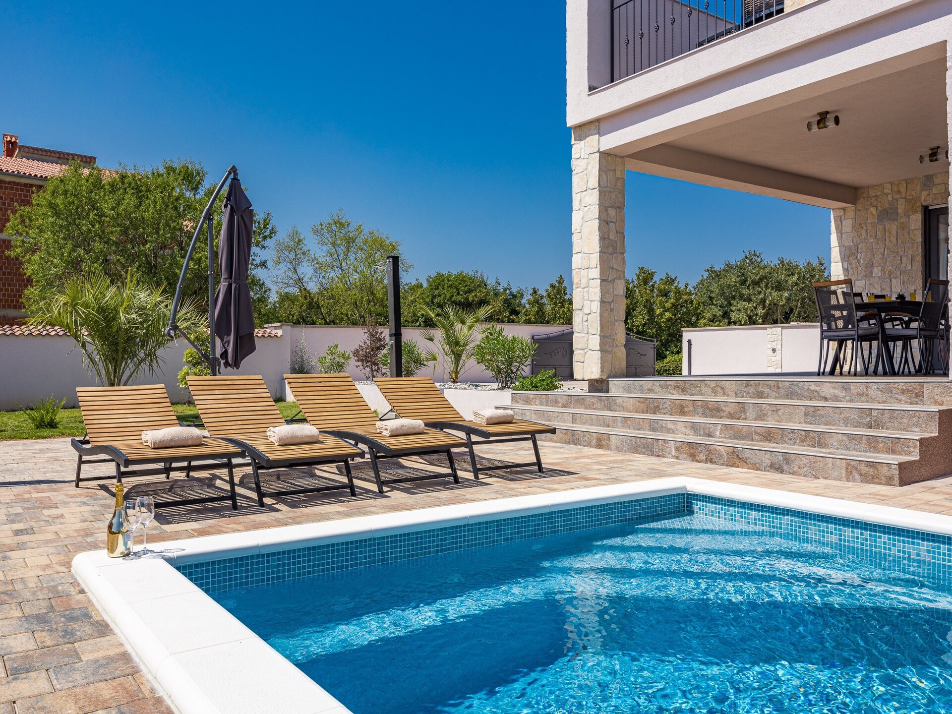 Villa Magnolia West: privézwembad & jacuzzi nabij strand Krnica - foto 30