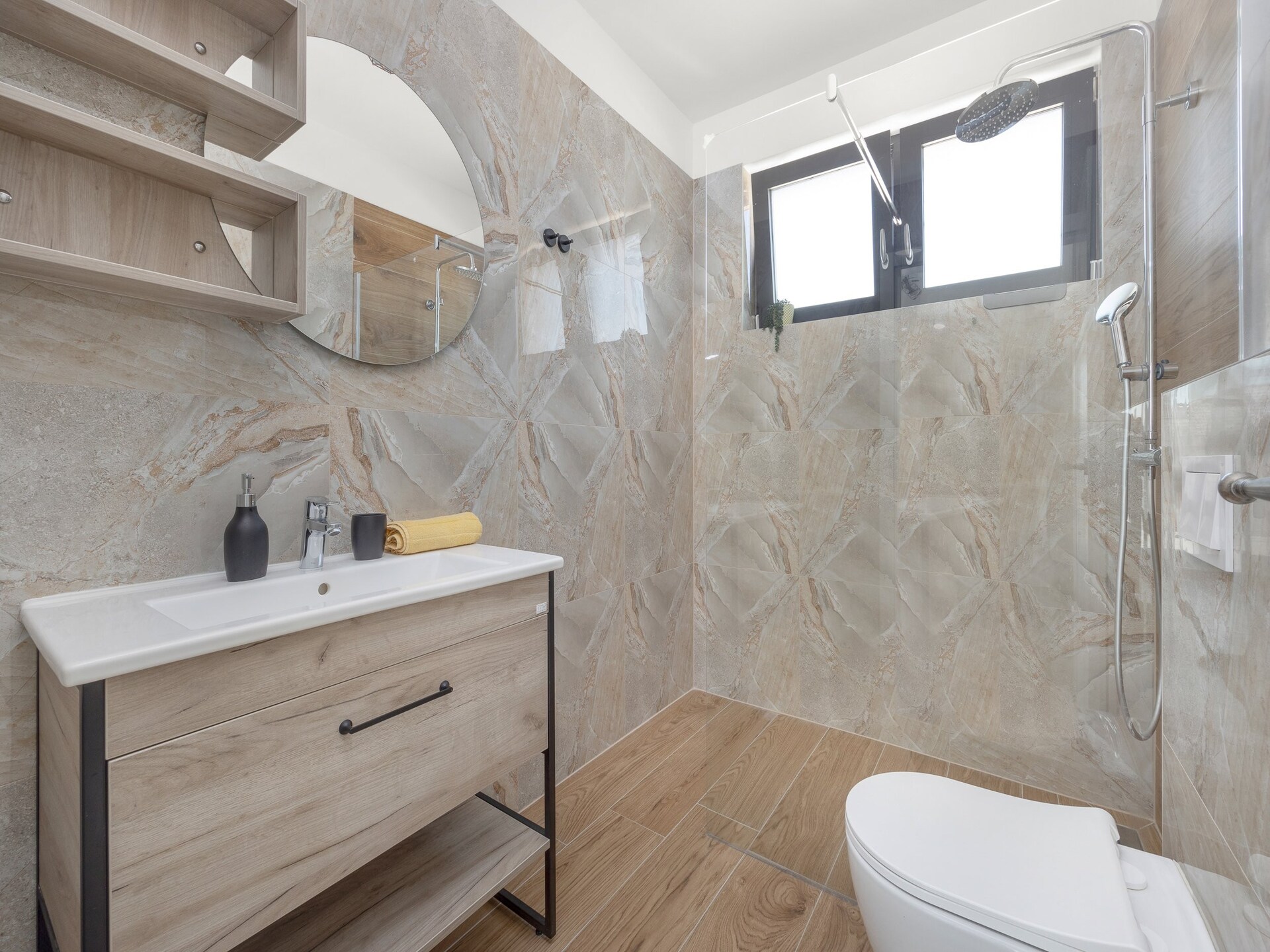 Villa Magnolia West: privézwembad & jacuzzi nabij strand Krnica - foto 21