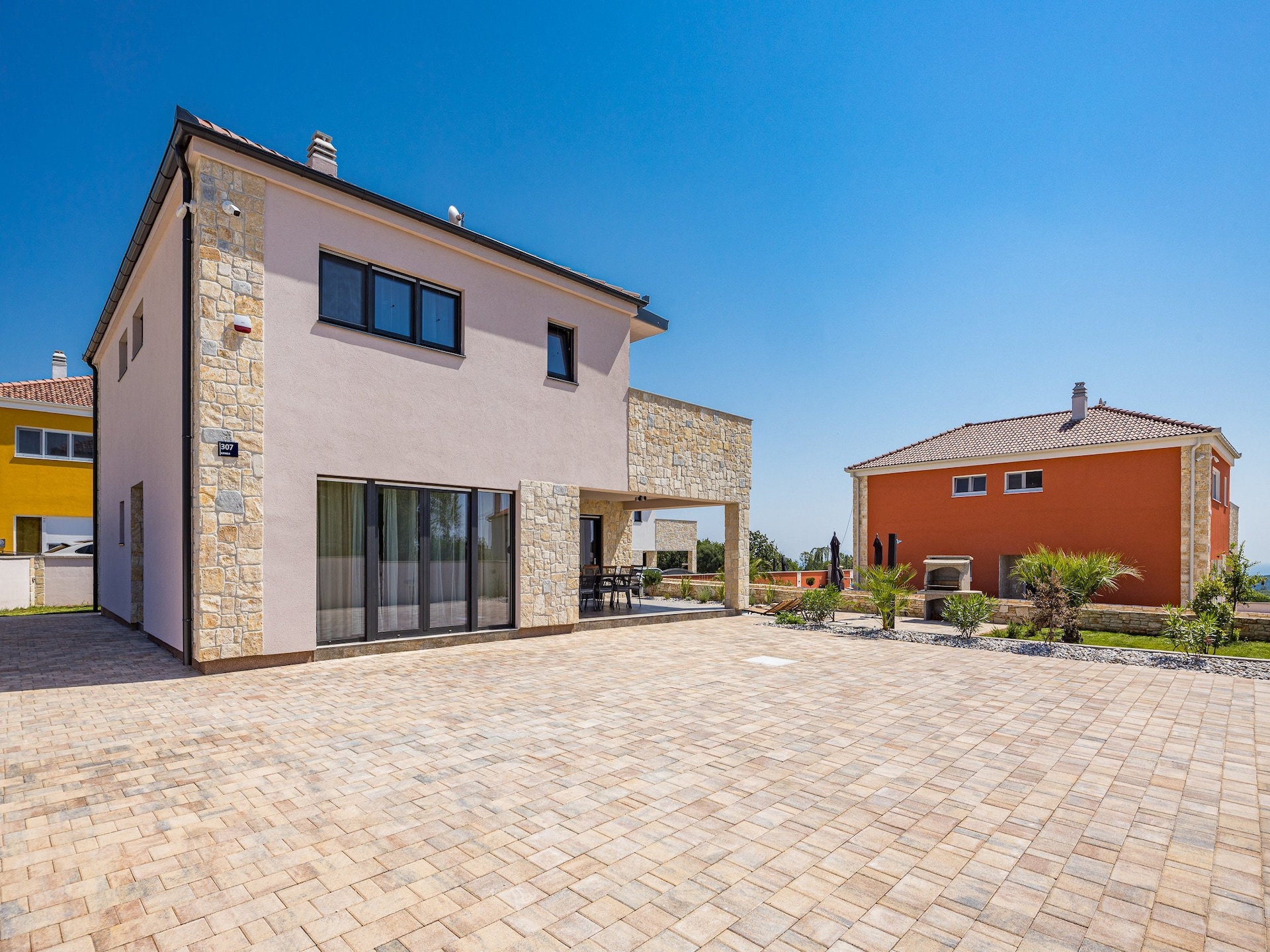 Villa Magnolia West: privézwembad & jacuzzi nabij strand Krnica - foto 37