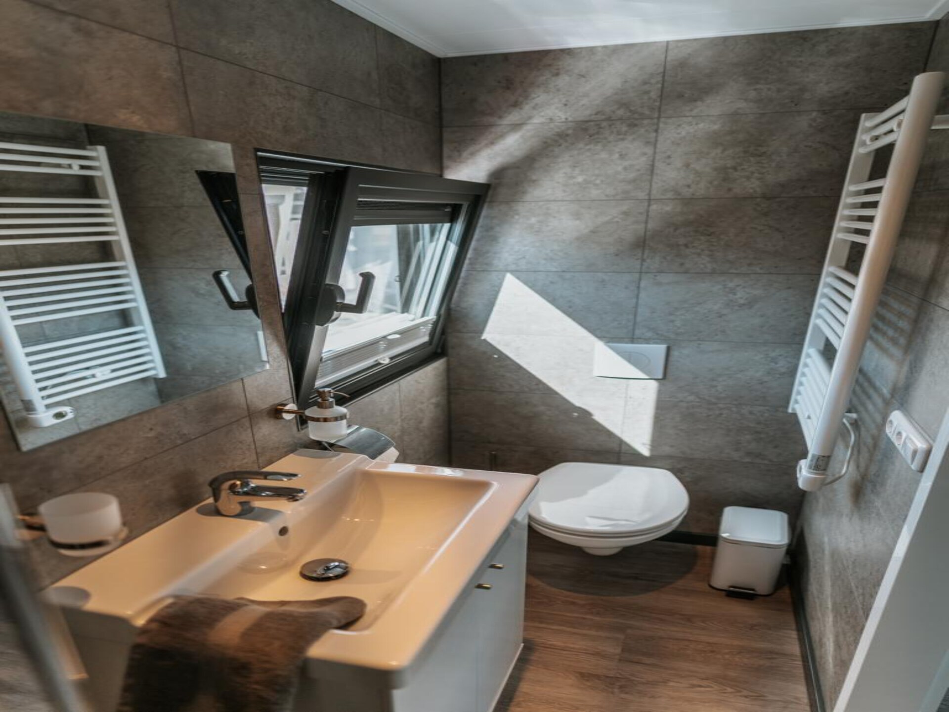 Luxe woonboot aan de Havel bij Zehdenick met uitzicht op het water - foto 11